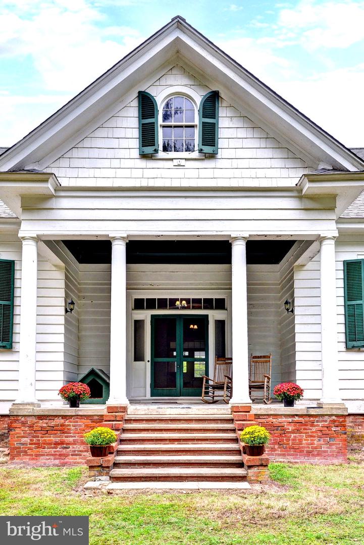6049 TIDEWATER TRL, CHAMPLAIN, Virginia 22438, 4 Bedrooms Bedrooms, 14 Rooms Rooms,2 BathroomsBathrooms,Residential,For sale,6049 TIDEWATER TRL,VAES2002044 MLS # VAES2002044