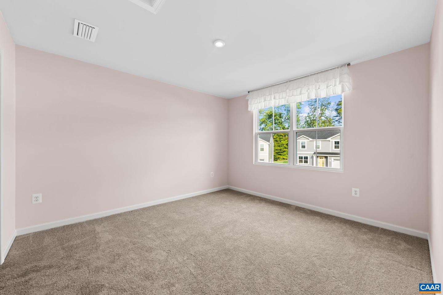 59 GLACIER AVE, BARBOURSVILLE, Virginia 22923, 5 Bedrooms Bedrooms, ,2 BathroomsBathrooms,Residential,For sale,59 GLACIER AVE,669689 MLS # 669689