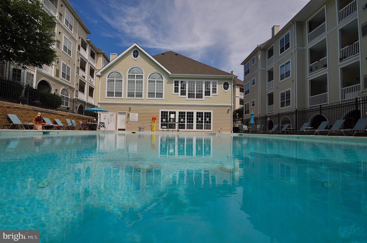 4561 STRUTFIELD LN #3115, ALEXANDRIA, Virginia 22311, 2 Bedrooms Bedrooms, ,1 BathroomBathrooms,Residential,For sale,4561 STRUTFIELD LN #3115,VAAX2050576 MLS # VAAX2050576