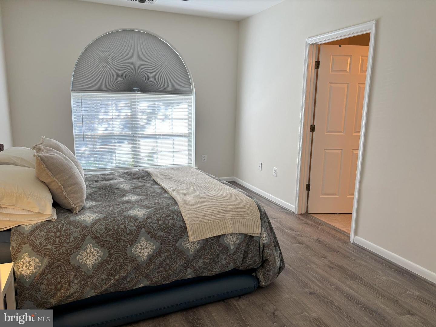 4561 STRUTFIELD LN #3115, ALEXANDRIA, Virginia 22311, 2 Bedrooms Bedrooms, ,1 BathroomBathrooms,Residential,For sale,4561 STRUTFIELD LN #3115,VAAX2050576 MLS # VAAX2050576