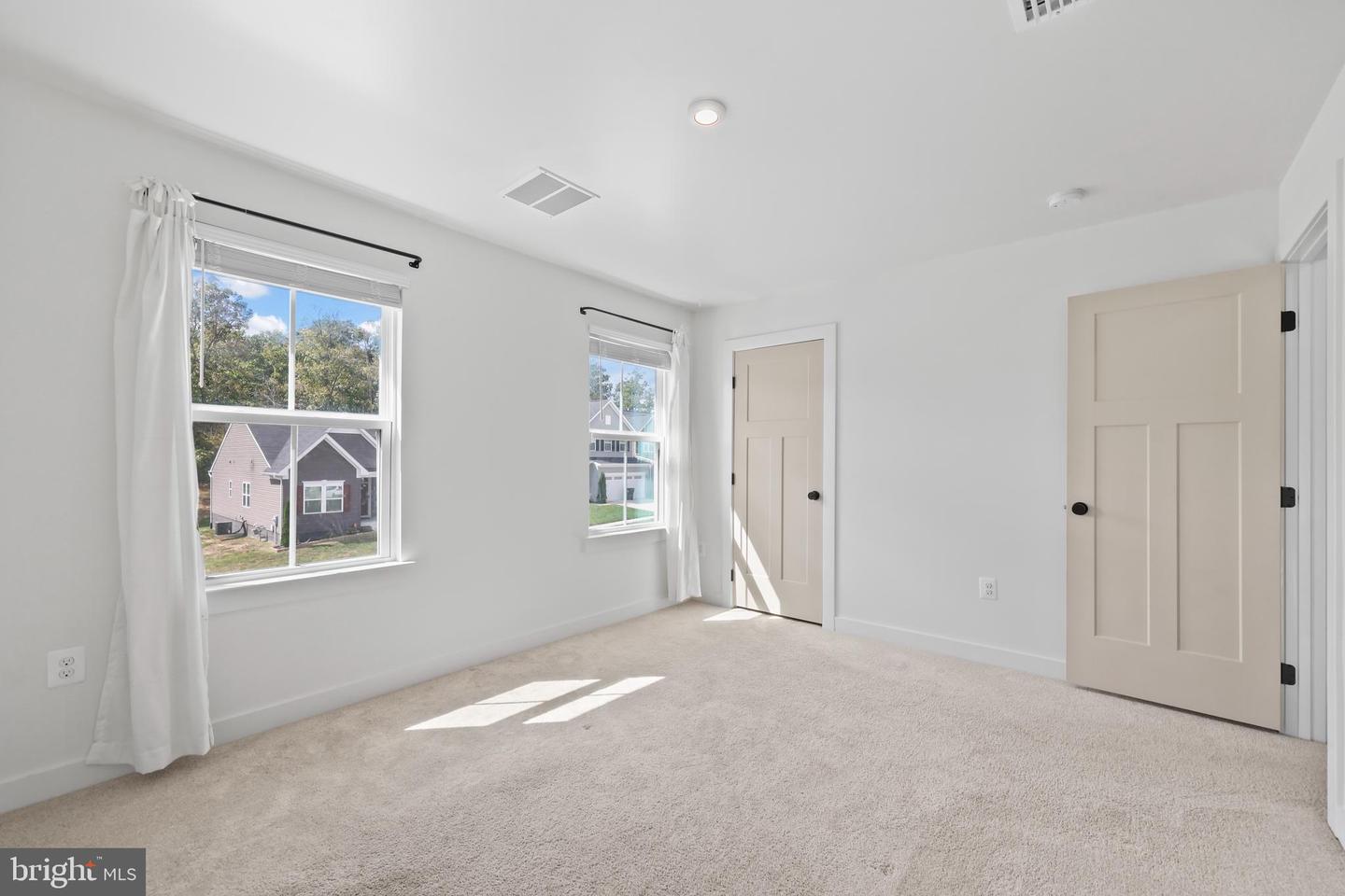 9107 MAPLE RUN DR, FREDERICKSBURG, Virginia 22407, 4 Bedrooms Bedrooms, ,3 BathroomsBathrooms,Residential,For sale,9107 MAPLE RUN DR,VASP2036724 MLS # VASP2036724