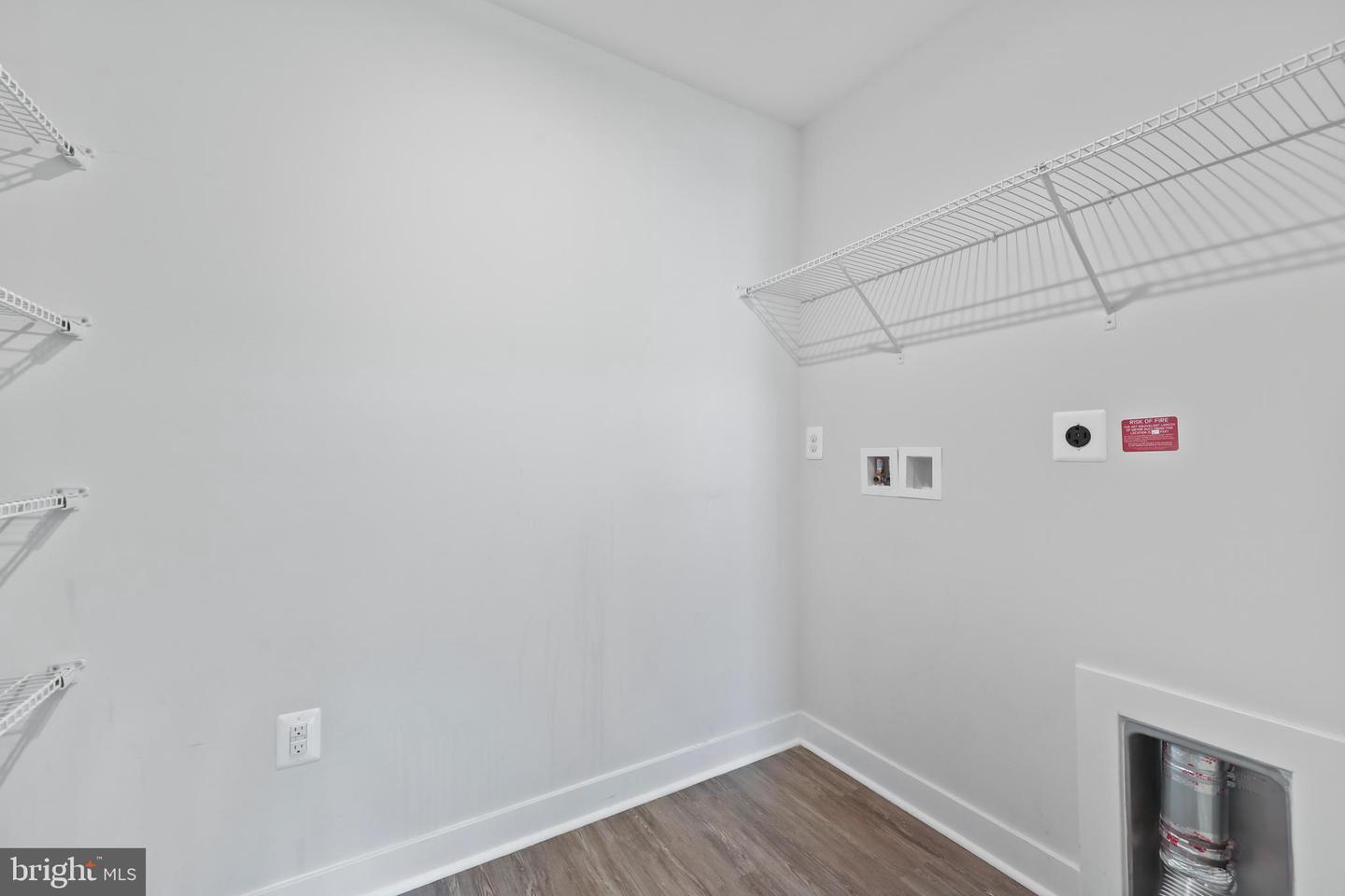 9107 MAPLE RUN DR, FREDERICKSBURG, Virginia 22407, 4 Bedrooms Bedrooms, ,3 BathroomsBathrooms,Residential,For sale,9107 MAPLE RUN DR,VASP2036724 MLS # VASP2036724