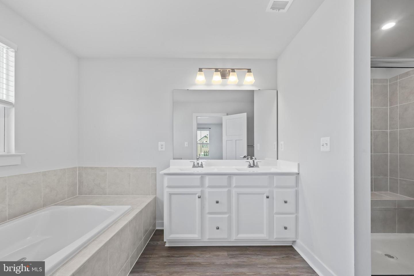 9107 MAPLE RUN DR, FREDERICKSBURG, Virginia 22407, 4 Bedrooms Bedrooms, ,3 BathroomsBathrooms,Residential,For sale,9107 MAPLE RUN DR,VASP2036724 MLS # VASP2036724