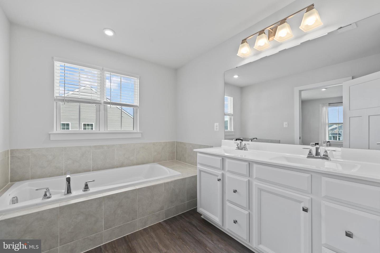 9107 MAPLE RUN DR, FREDERICKSBURG, Virginia 22407, 4 Bedrooms Bedrooms, ,3 BathroomsBathrooms,Residential,For sale,9107 MAPLE RUN DR,VASP2036724 MLS # VASP2036724