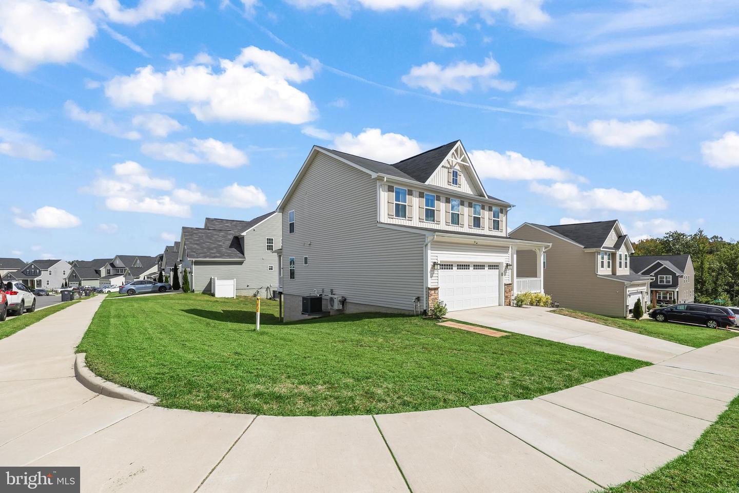 9107 MAPLE RUN DR, FREDERICKSBURG, Virginia 22407, 4 Bedrooms Bedrooms, ,3 BathroomsBathrooms,Residential,For sale,9107 MAPLE RUN DR,VASP2036724 MLS # VASP2036724