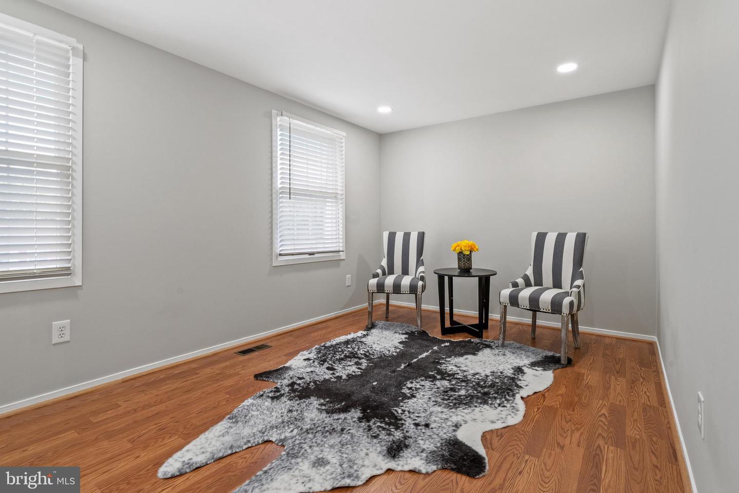 6122 MANTLE RD, BURKE, Virginia 22015, 4 Bedrooms Bedrooms, ,2 BathroomsBathrooms,Residential,For sale,6122 MANTLE RD,VAFX2273000 MLS # VAFX2273000