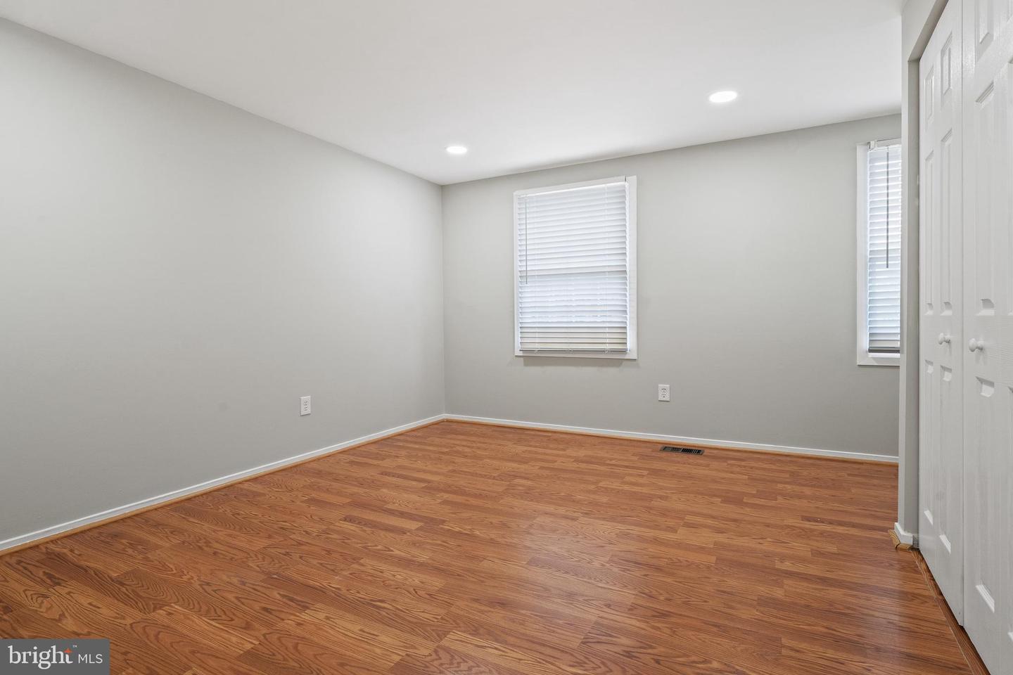 6122 MANTLE RD, BURKE, Virginia 22015, 4 Bedrooms Bedrooms, ,2 BathroomsBathrooms,Residential,For sale,6122 MANTLE RD,VAFX2273000 MLS # VAFX2273000
