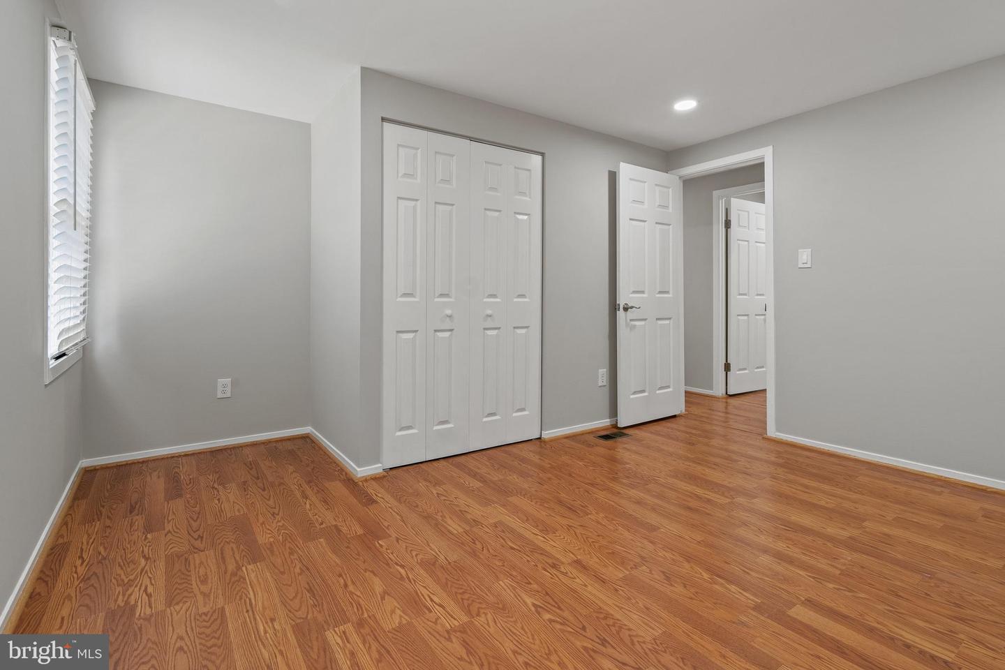 6122 MANTLE RD, BURKE, Virginia 22015, 4 Bedrooms Bedrooms, ,2 BathroomsBathrooms,Residential,For sale,6122 MANTLE RD,VAFX2273000 MLS # VAFX2273000