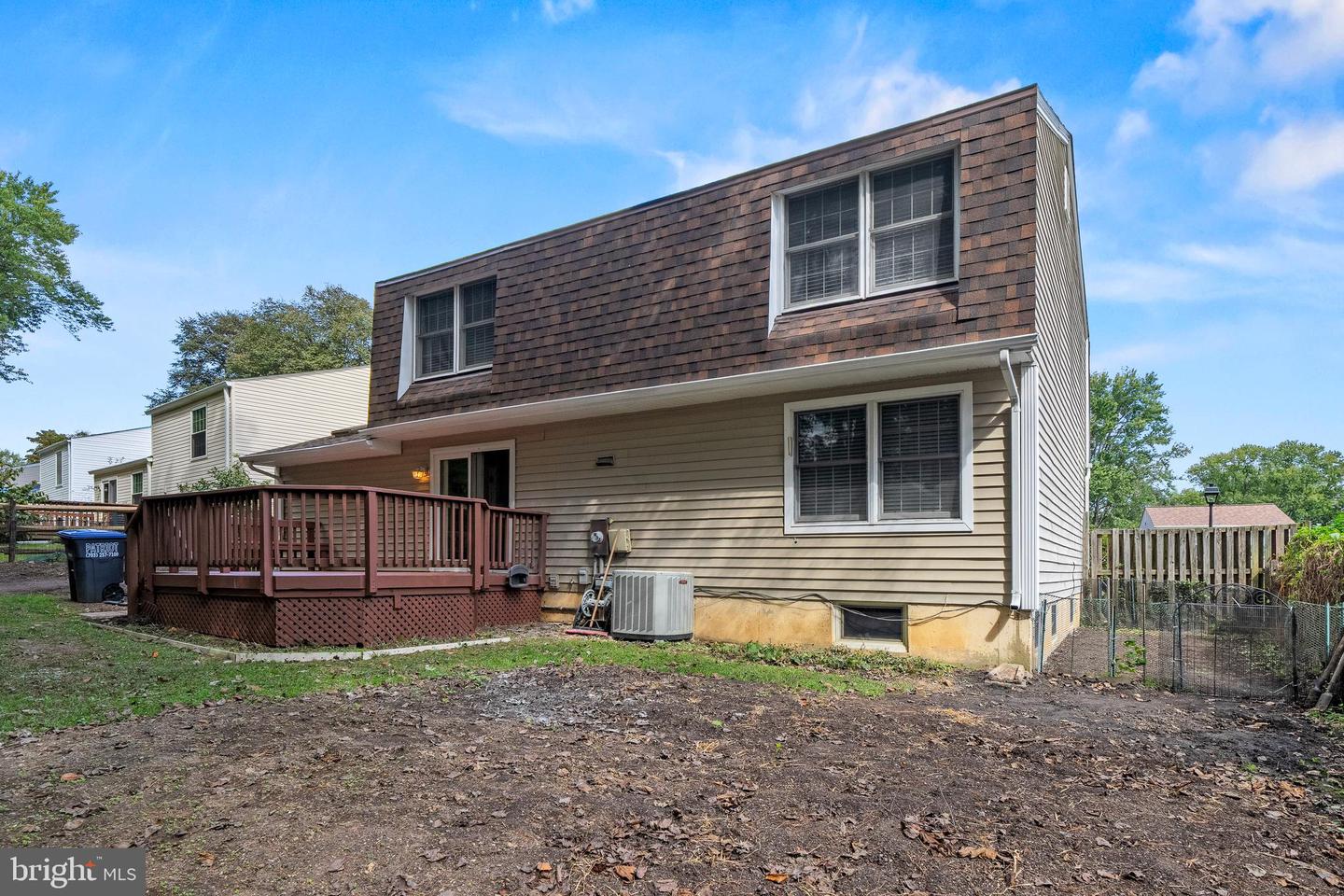 6122 MANTLE RD, BURKE, Virginia 22015, 4 Bedrooms Bedrooms, ,2 BathroomsBathrooms,Residential,For sale,6122 MANTLE RD,VAFX2273000 MLS # VAFX2273000