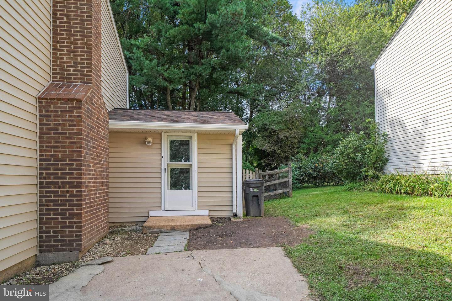 6122 MANTLE RD, BURKE, Virginia 22015, 4 Bedrooms Bedrooms, ,2 BathroomsBathrooms,Residential,For sale,6122 MANTLE RD,VAFX2273000 MLS # VAFX2273000