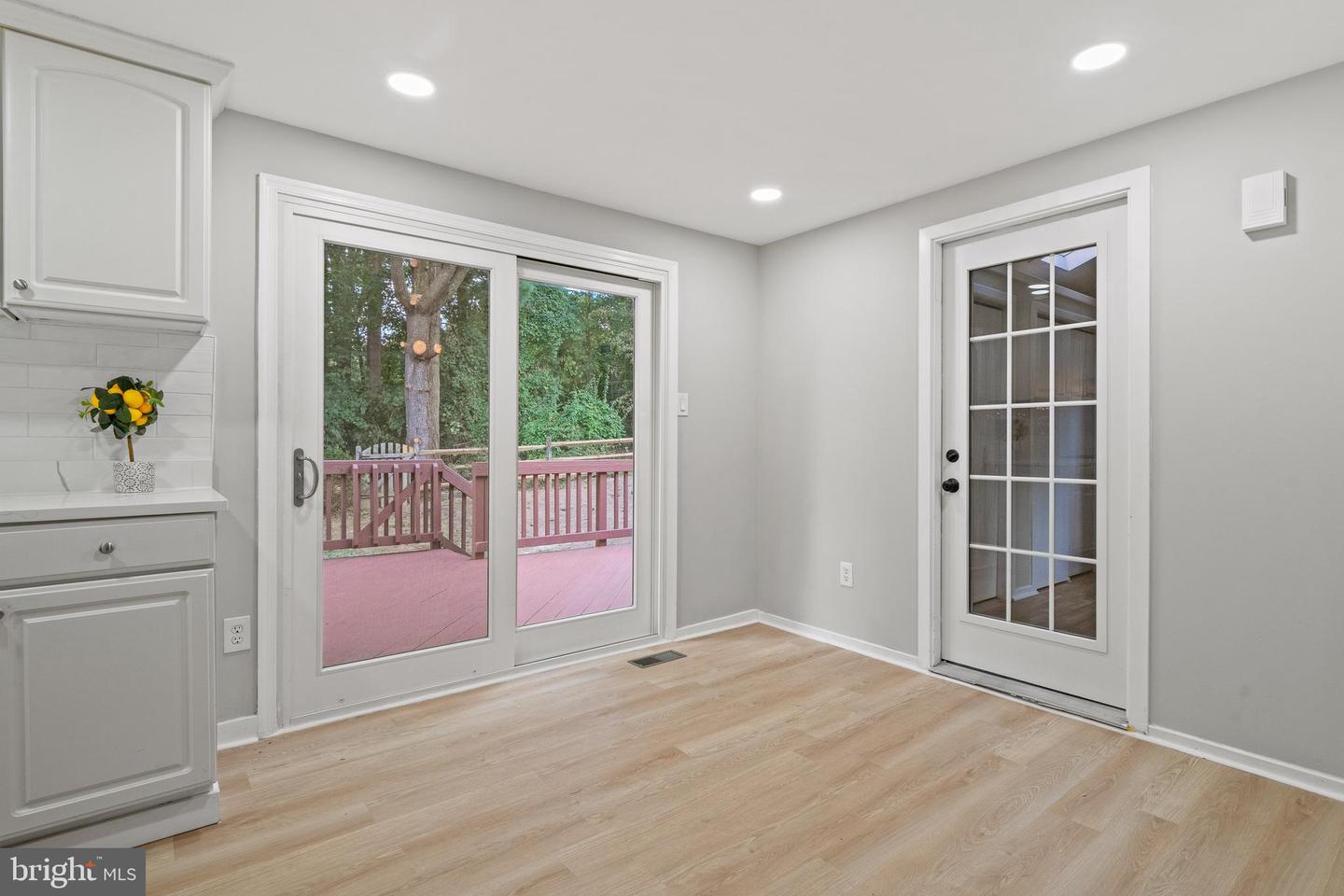 6122 MANTLE RD, BURKE, Virginia 22015, 4 Bedrooms Bedrooms, ,2 BathroomsBathrooms,Residential,For sale,6122 MANTLE RD,VAFX2273000 MLS # VAFX2273000