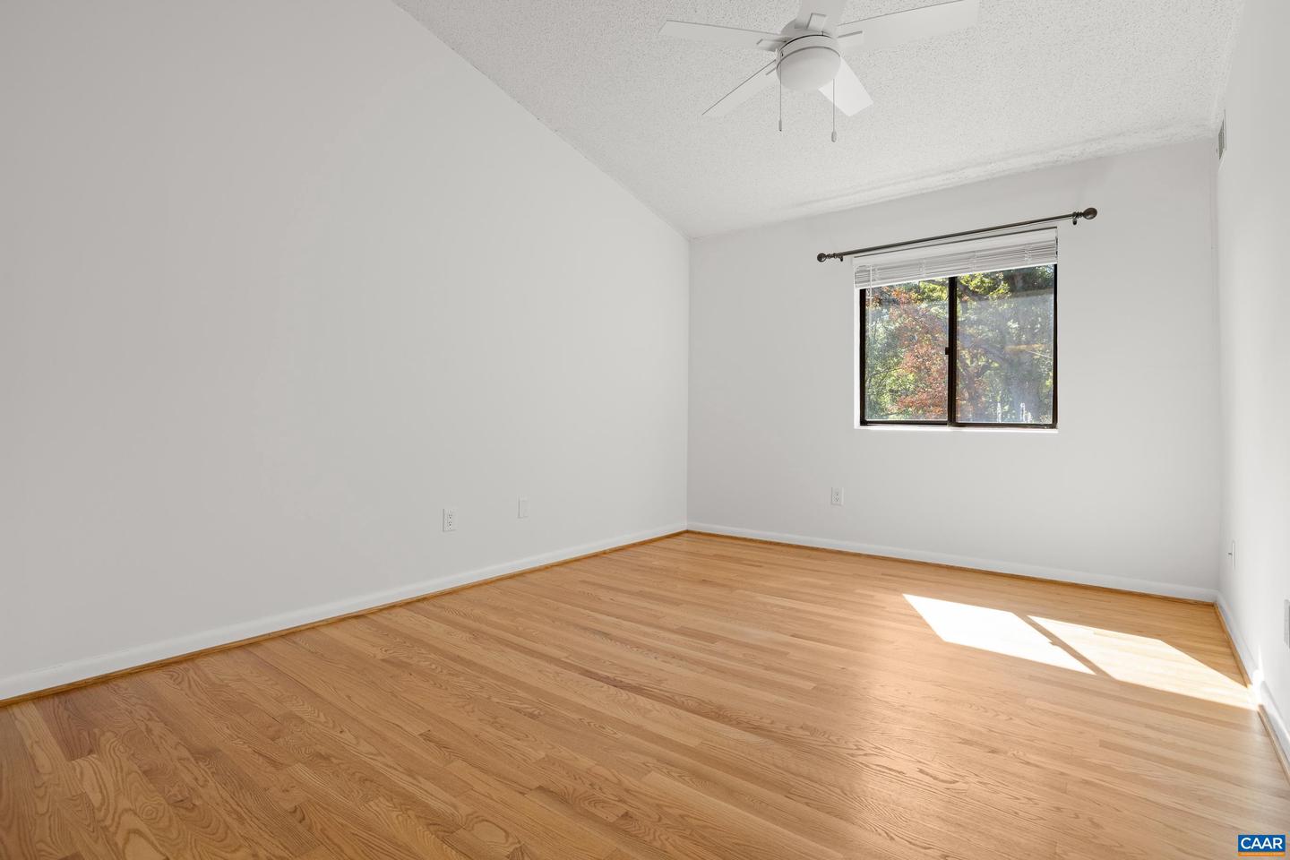127 TURTLE CREEK RD #12, CHARLOTTESVILLE, Virginia 22901, 2 Bedrooms Bedrooms, ,2 BathroomsBathrooms,Residential,For sale,127 TURTLE CREEK RD #12,669725 MLS # 669725