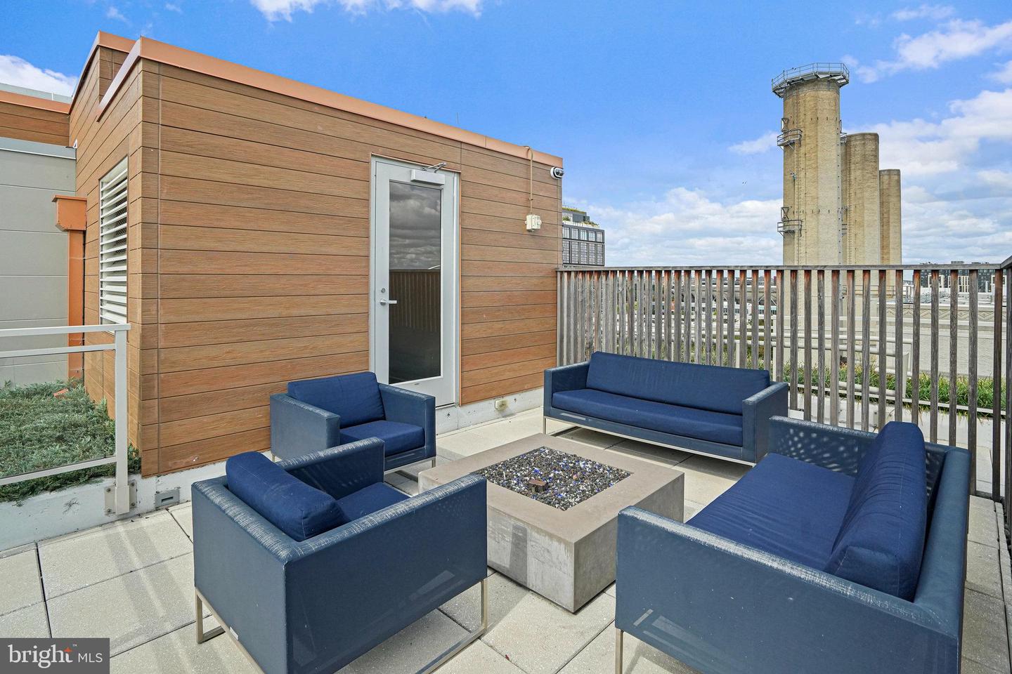88 V ST SW #807, WASHINGTON, District Of Columbia 20024, 1 Bedroom Bedrooms, ,1 BathroomBathrooms,Residential,For sale,88 V ST SW #807,DCDC2225810 MLS # DCDC2225810
