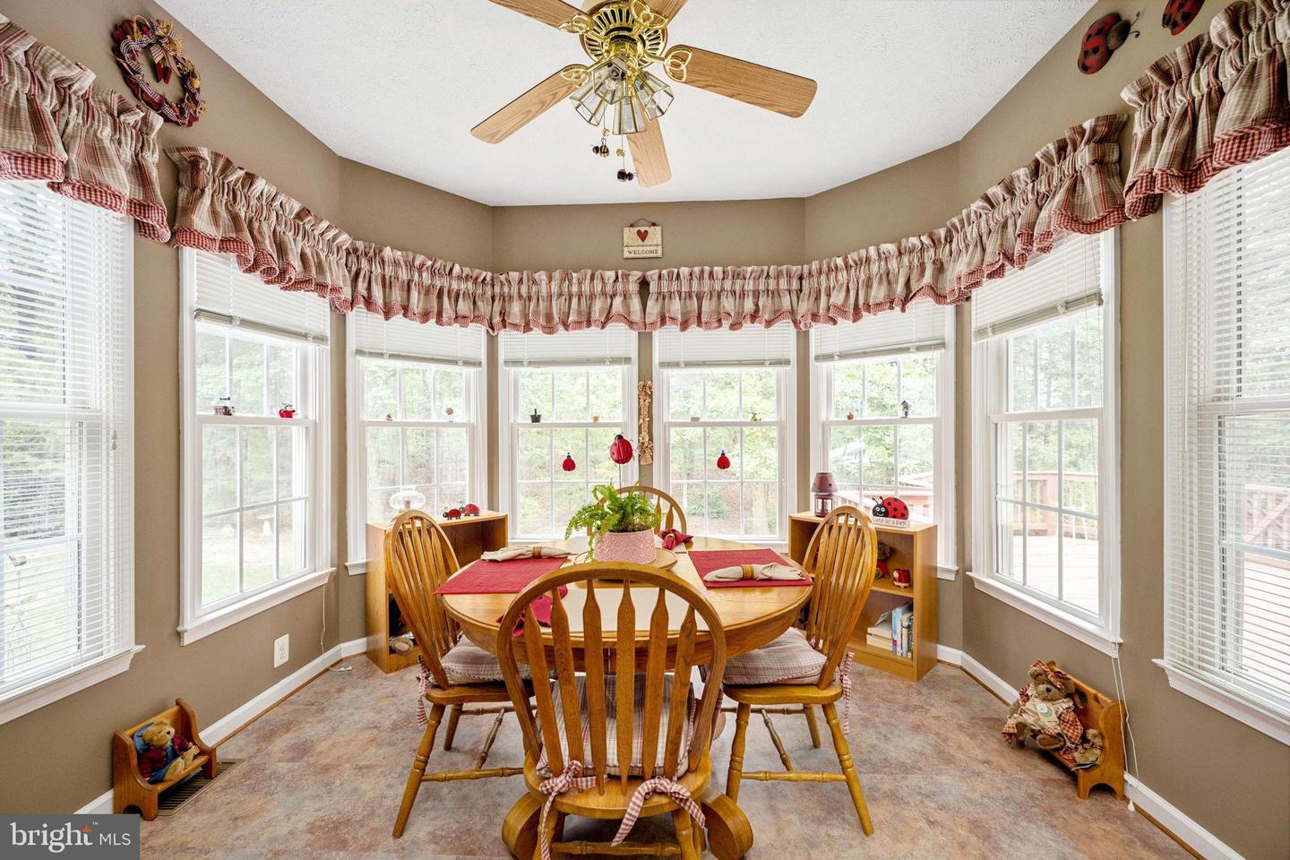 32236 DEEP MEADOW LN, LOCUST GROVE, Virginia 22508, 5 Bedrooms Bedrooms, 22 Rooms Rooms,3 BathroomsBathrooms,Residential,For sale,32236 DEEP MEADOW LN,VAOR2012486 MLS # VAOR2012486