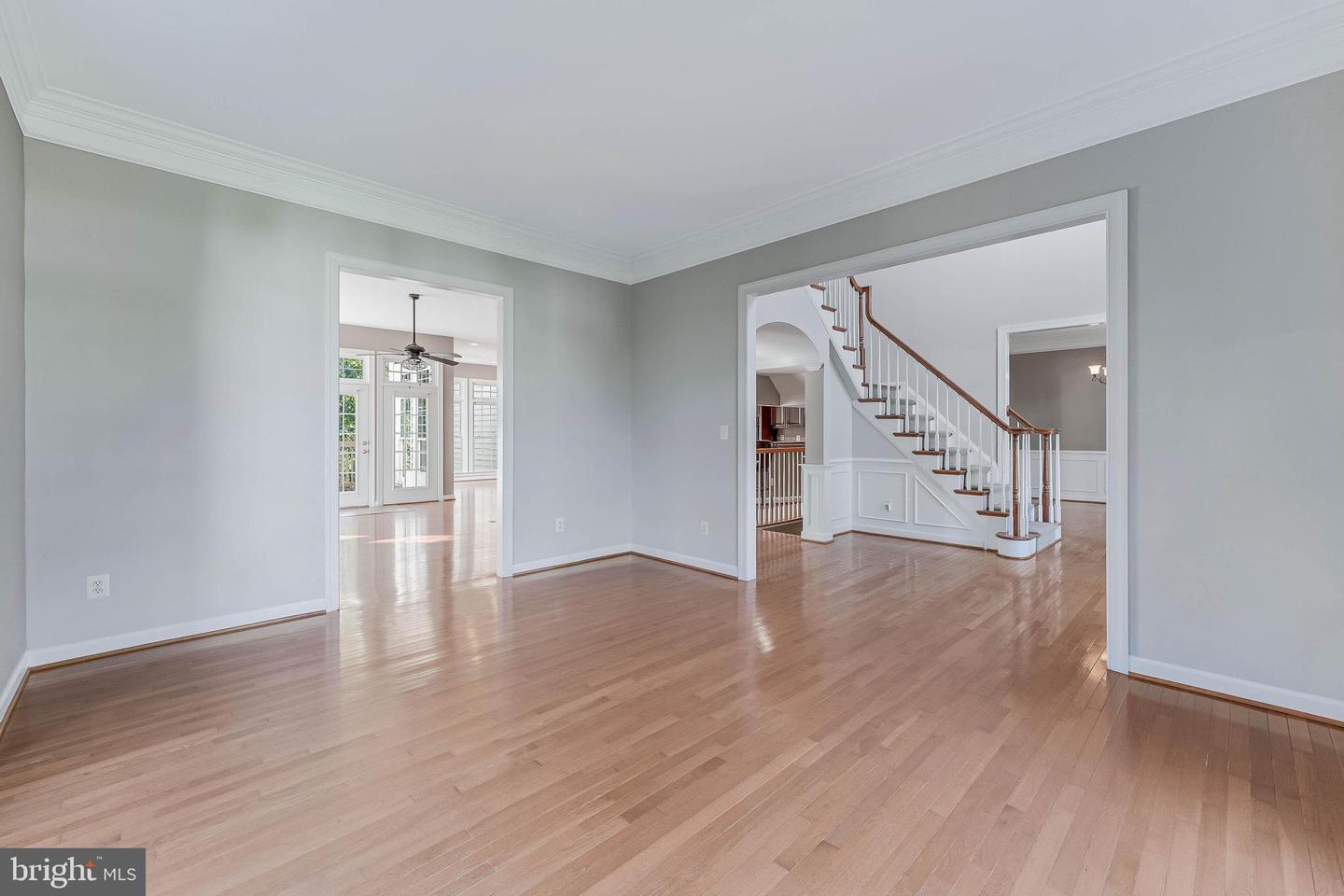 43067 WATERS OVERLOOK CT, LEESBURG, Virginia 20176, 5 Bedrooms Bedrooms, ,4 BathroomsBathrooms,Residential,For sale,43067 WATERS OVERLOOK CT,VALO2108344 MLS # VALO2108344