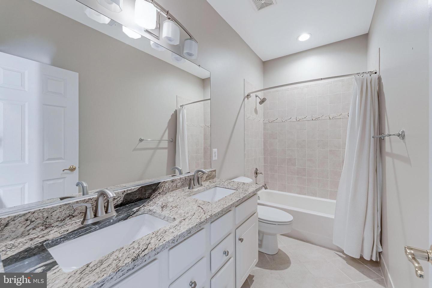 43067 WATERS OVERLOOK CT, LEESBURG, Virginia 20176, 5 Bedrooms Bedrooms, ,4 BathroomsBathrooms,Residential,For sale,43067 WATERS OVERLOOK CT,VALO2108344 MLS # VALO2108344