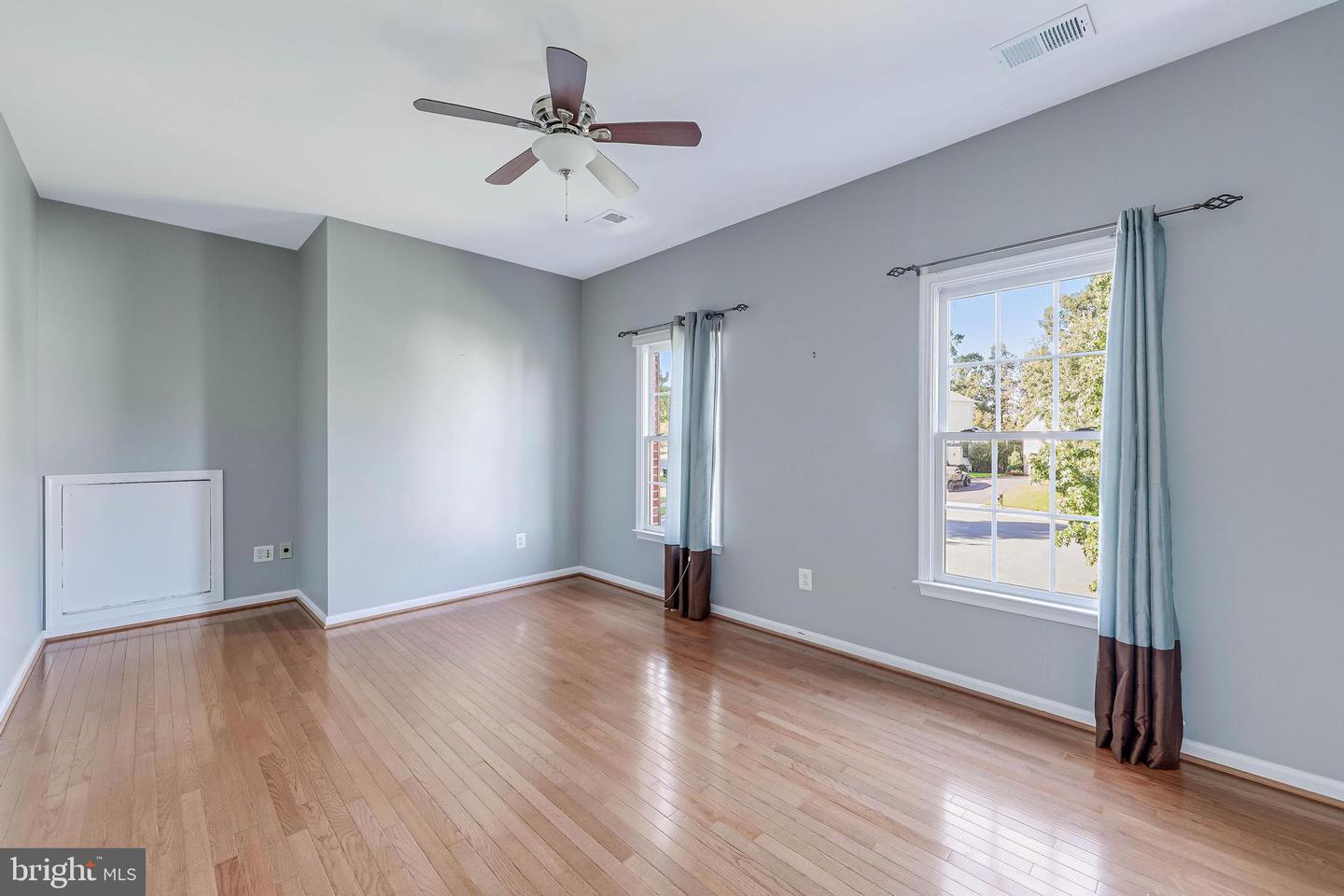 43067 WATERS OVERLOOK CT, LEESBURG, Virginia 20176, 5 Bedrooms Bedrooms, ,4 BathroomsBathrooms,Residential,For sale,43067 WATERS OVERLOOK CT,VALO2108344 MLS # VALO2108344