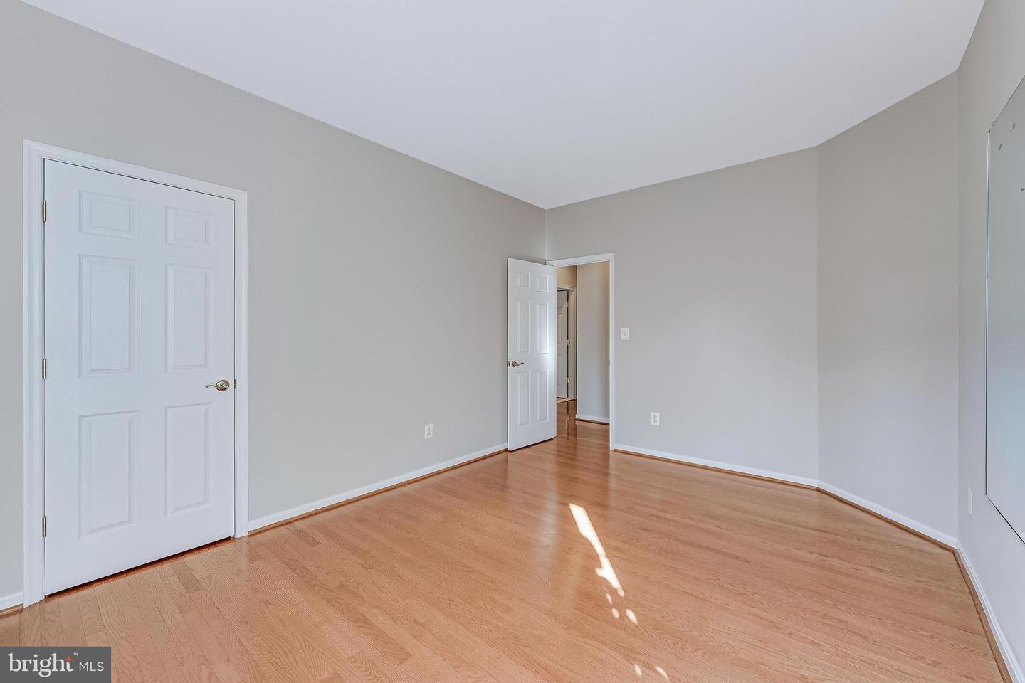 43067 WATERS OVERLOOK CT, LEESBURG, Virginia 20176, 5 Bedrooms Bedrooms, ,4 BathroomsBathrooms,Residential,For sale,43067 WATERS OVERLOOK CT,VALO2108344 MLS # VALO2108344