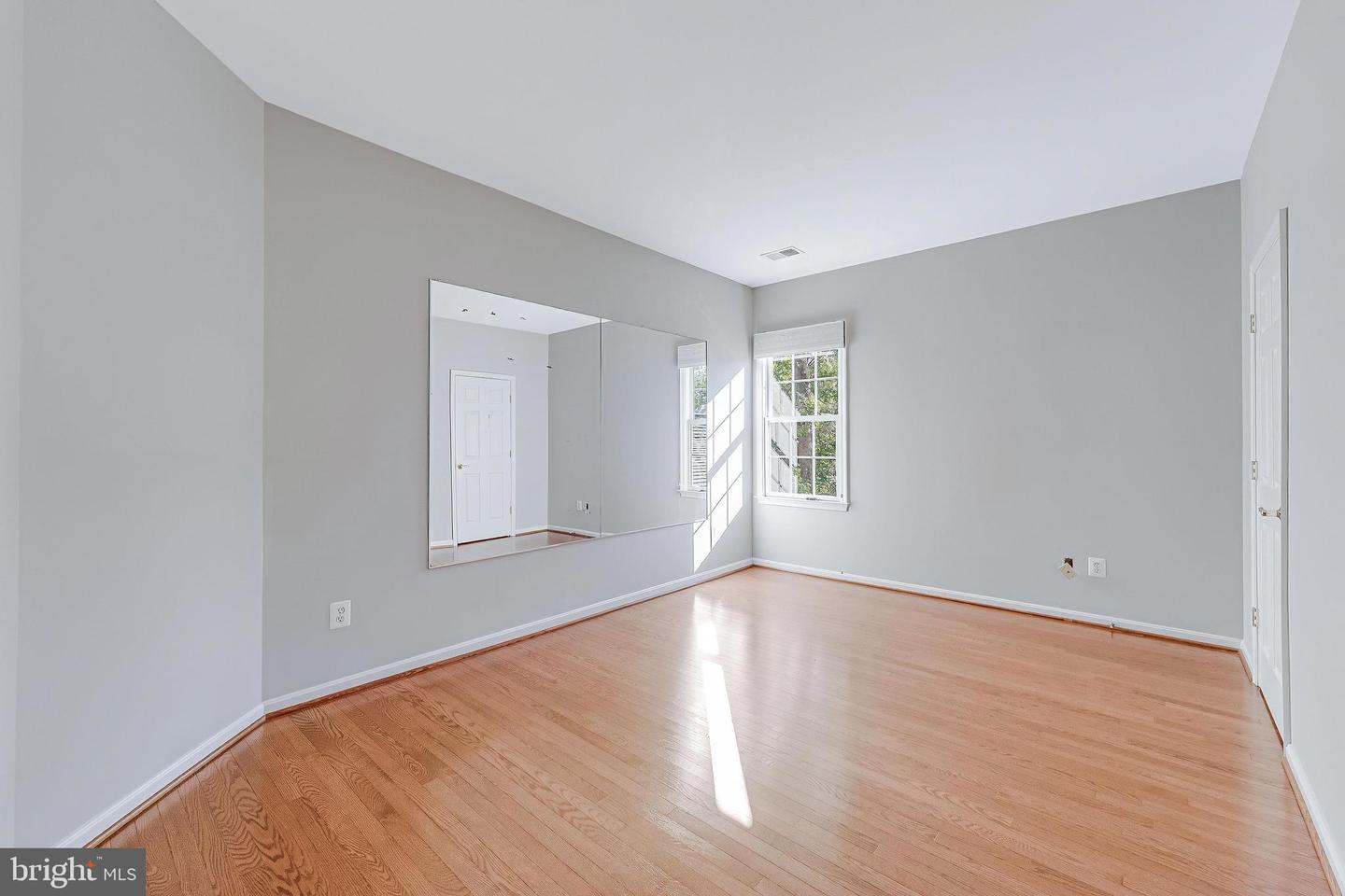 43067 WATERS OVERLOOK CT, LEESBURG, Virginia 20176, 5 Bedrooms Bedrooms, ,4 BathroomsBathrooms,Residential,For sale,43067 WATERS OVERLOOK CT,VALO2108344 MLS # VALO2108344