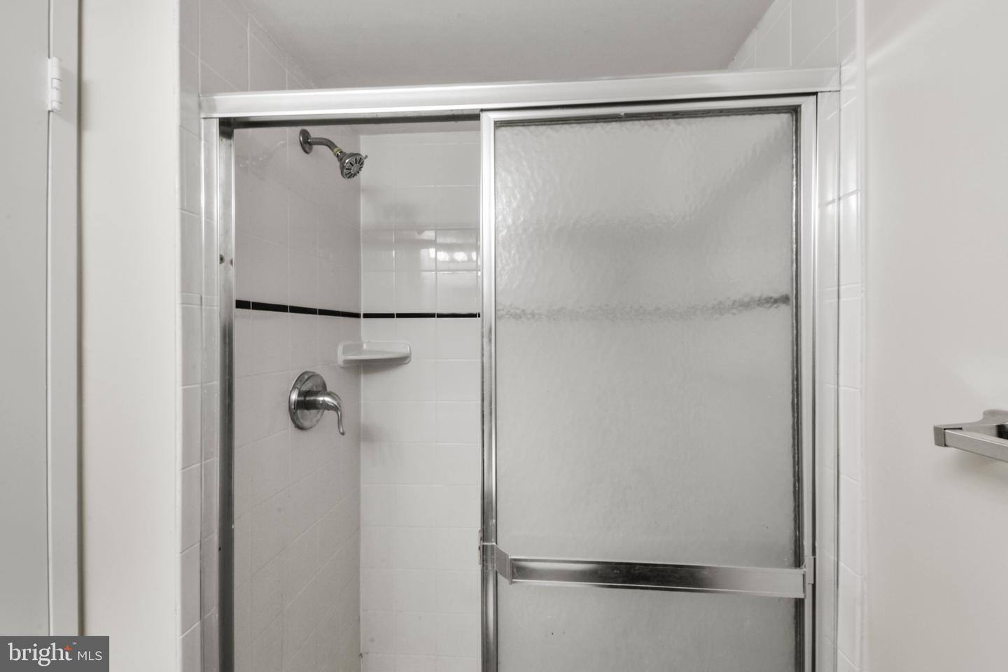 11653 STONEVIEW SQ #11C, RESTON, Virginia 20191, 3 Bedrooms Bedrooms, ,2 BathroomsBathrooms,Residential,For sale,11653 STONEVIEW SQ #11C,VAFX2273048 MLS # VAFX2273048