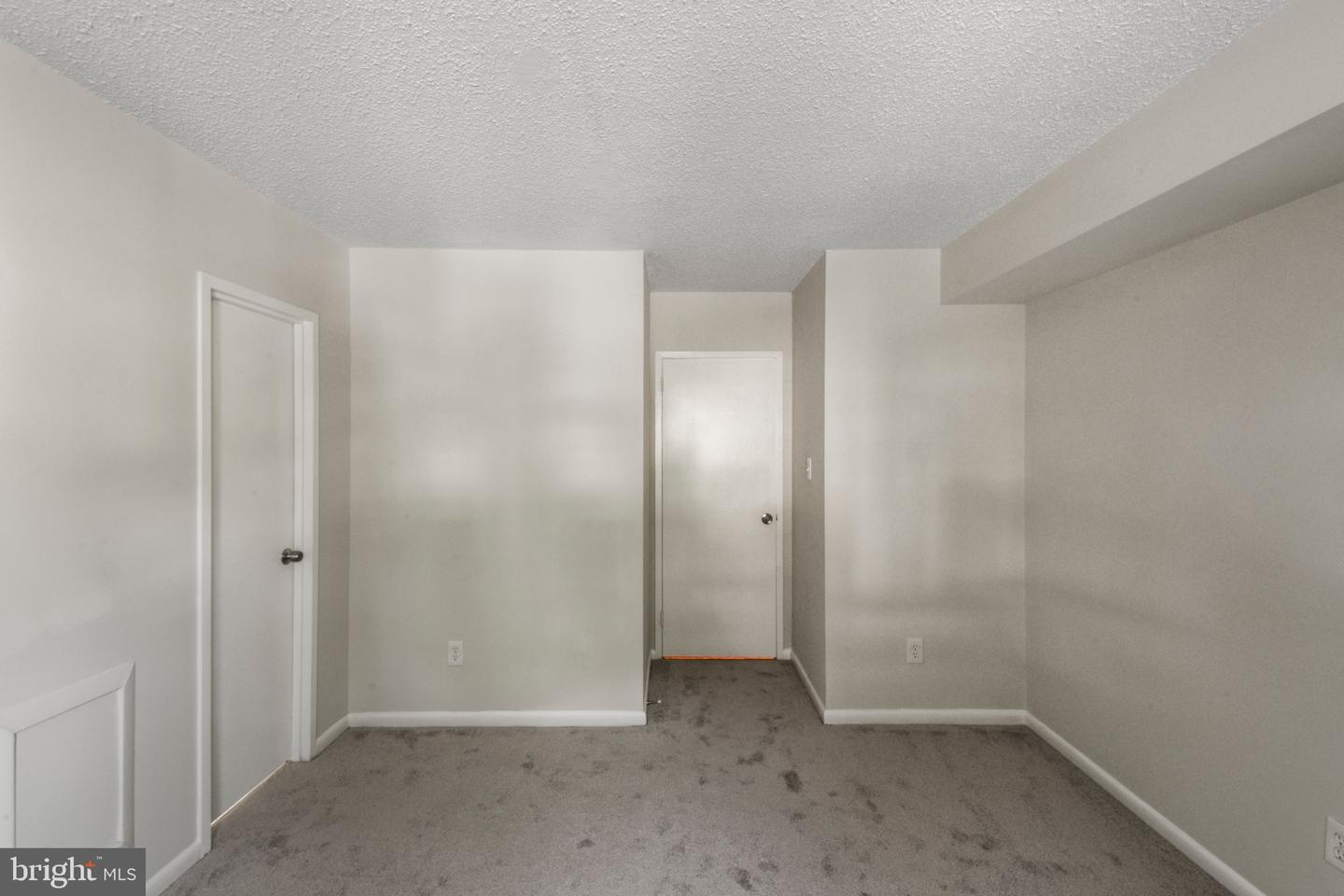 11653 STONEVIEW SQ #11C, RESTON, Virginia 20191, 3 Bedrooms Bedrooms, ,2 BathroomsBathrooms,Residential,For sale,11653 STONEVIEW SQ #11C,VAFX2273048 MLS # VAFX2273048