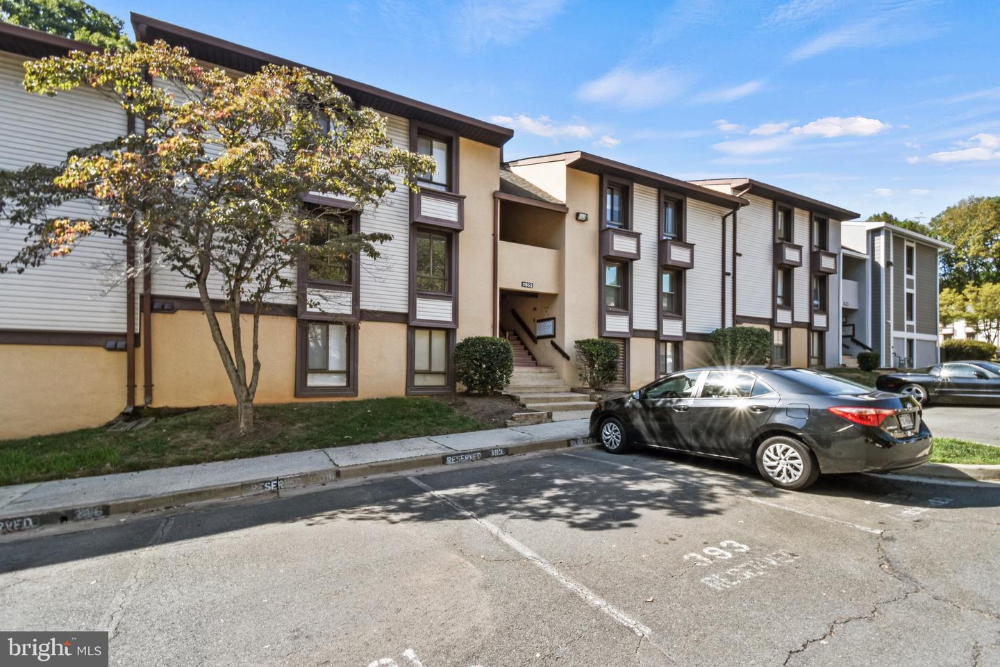11653 STONEVIEW SQ #11C, RESTON, Virginia 20191, 3 Bedrooms Bedrooms, ,2 BathroomsBathrooms,Residential,For sale,11653 STONEVIEW SQ #11C,VAFX2273048 MLS # VAFX2273048