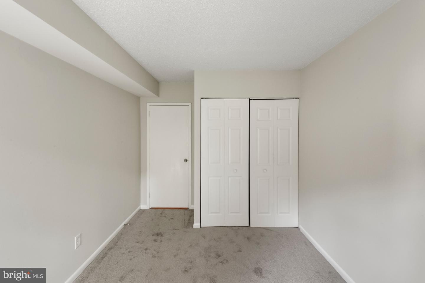 11653 STONEVIEW SQ #11C, RESTON, Virginia 20191, 3 Bedrooms Bedrooms, ,2 BathroomsBathrooms,Residential,For sale,11653 STONEVIEW SQ #11C,VAFX2273048 MLS # VAFX2273048