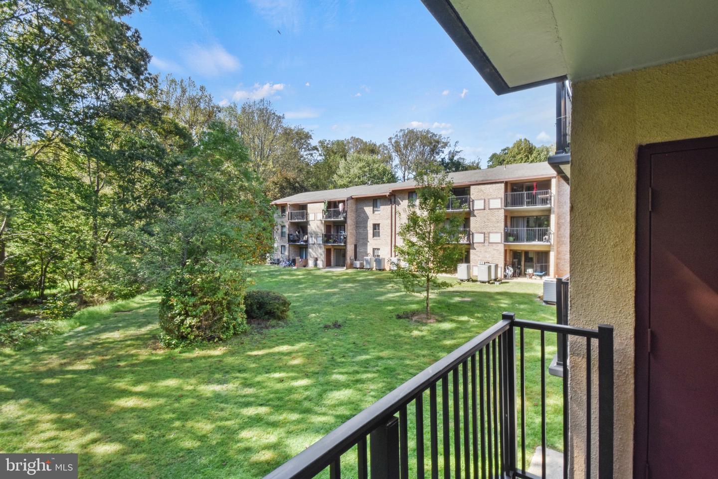 11653 STONEVIEW SQ #11C, RESTON, Virginia 20191, 3 Bedrooms Bedrooms, ,2 BathroomsBathrooms,Residential,For sale,11653 STONEVIEW SQ #11C,VAFX2273048 MLS # VAFX2273048