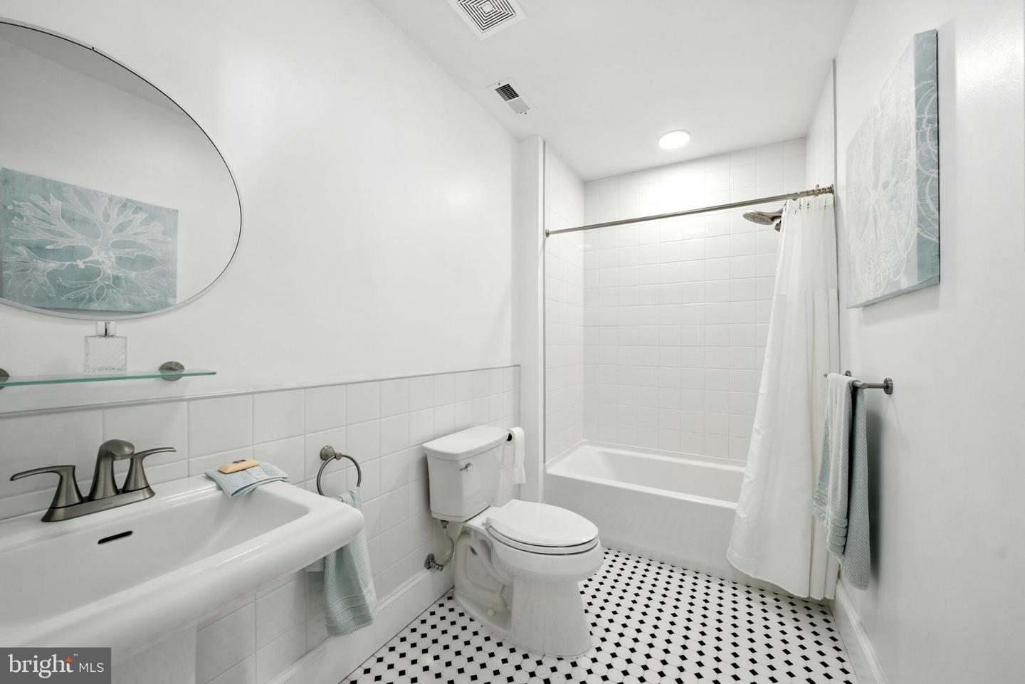 522 FELTON RD, DELTAVILLE, Virginia 23043, 5 Bedrooms Bedrooms, 10 Rooms Rooms,4 BathroomsBathrooms,Residential,For sale,522 FELTON RD,VAMX2000258 MLS # VAMX2000258
