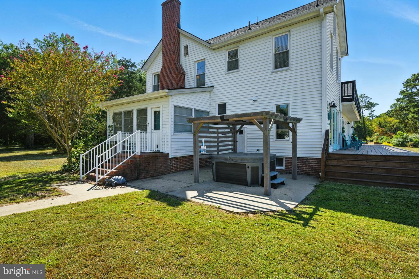 522 FELTON RD, DELTAVILLE, Virginia 23043, 5 Bedrooms Bedrooms, 10 Rooms Rooms,4 BathroomsBathrooms,Residential,For sale,522 FELTON RD,VAMX2000258 MLS # VAMX2000258