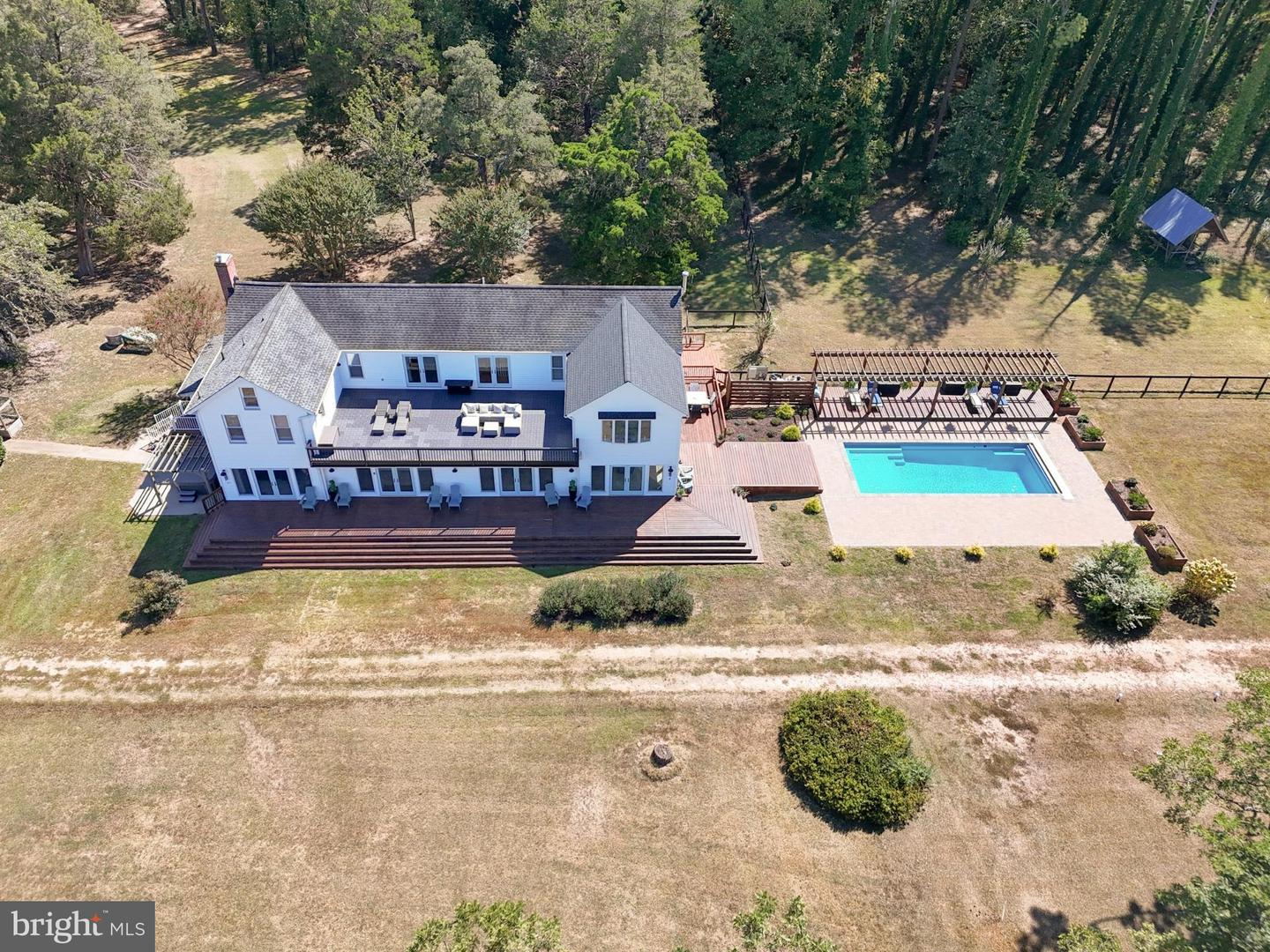 522 FELTON RD, DELTAVILLE, Virginia 23043, 5 Bedrooms Bedrooms, 10 Rooms Rooms,4 BathroomsBathrooms,Residential,For sale,522 FELTON RD,VAMX2000258 MLS # VAMX2000258