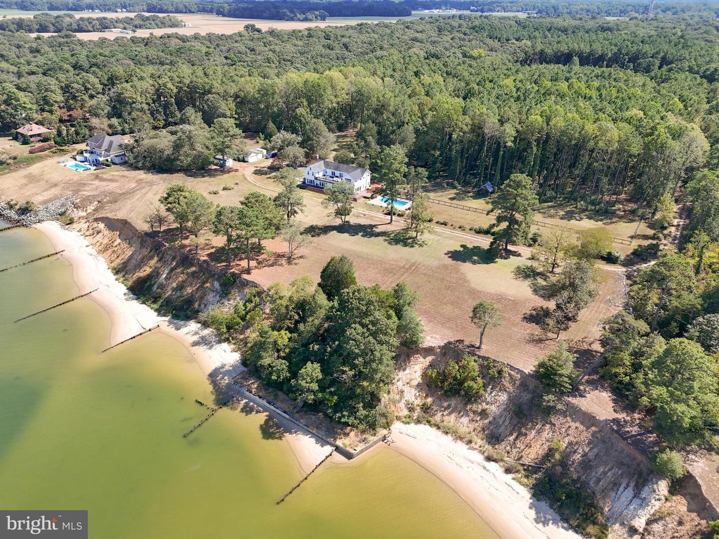 522 FELTON RD, DELTAVILLE, Virginia 23043, 5 Bedrooms Bedrooms, 10 Rooms Rooms,4 BathroomsBathrooms,Residential,For sale,522 FELTON RD,VAMX2000258 MLS # VAMX2000258