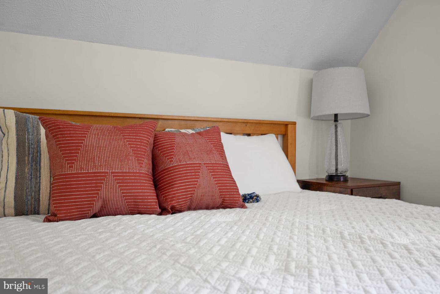203 BEECH RD, MOUNT JACKSON, Virginia 22842, 3 Bedrooms Bedrooms, ,2 BathroomsBathrooms,Residential,For sale,203 BEECH RD,VASH2012702 MLS # VASH2012702