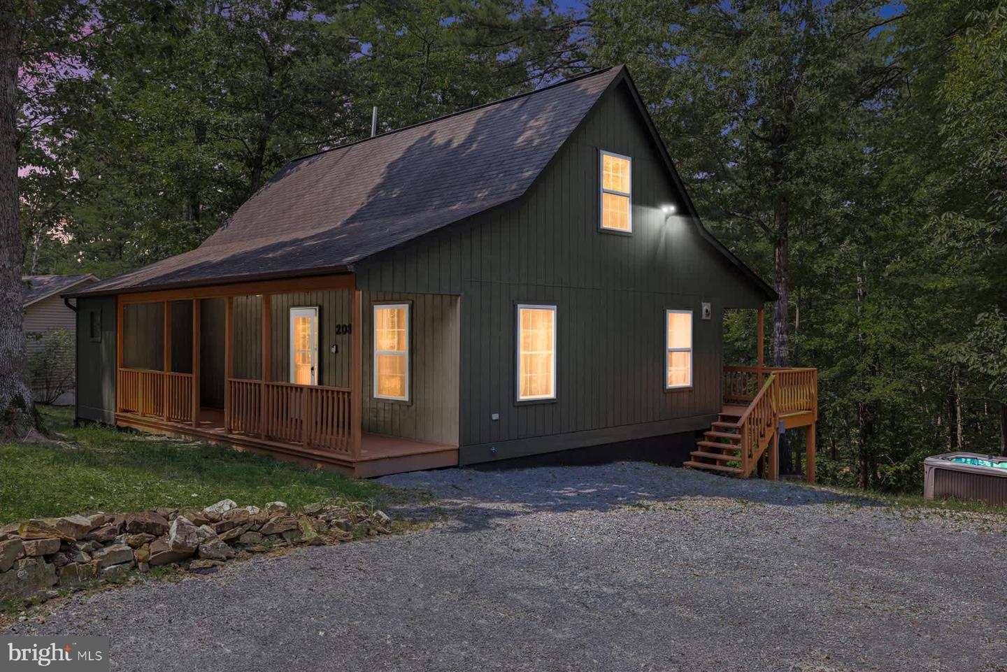 203 BEECH RD, MOUNT JACKSON, Virginia 22842, 3 Bedrooms Bedrooms, ,2 BathroomsBathrooms,Residential,For sale,203 BEECH RD,VASH2012702 MLS # VASH2012702