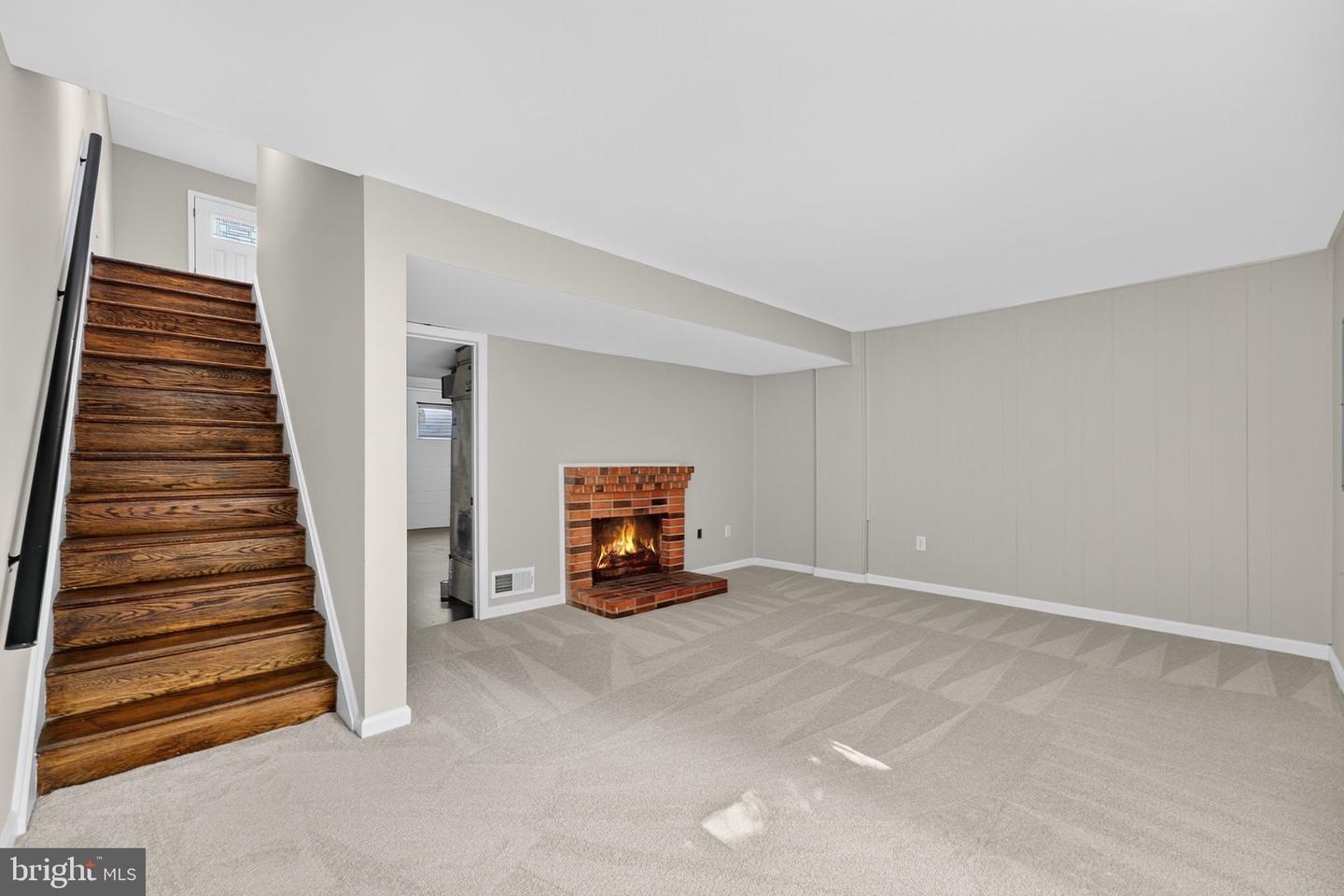 14648 BAKERSFIELD ST, WOODBRIDGE, Virginia 22193, 3 Bedrooms Bedrooms, 5 Rooms Rooms,1 BathroomBathrooms,Residential,For sale,14648 BAKERSFIELD ST,VAPW2105478 MLS # VAPW2105478