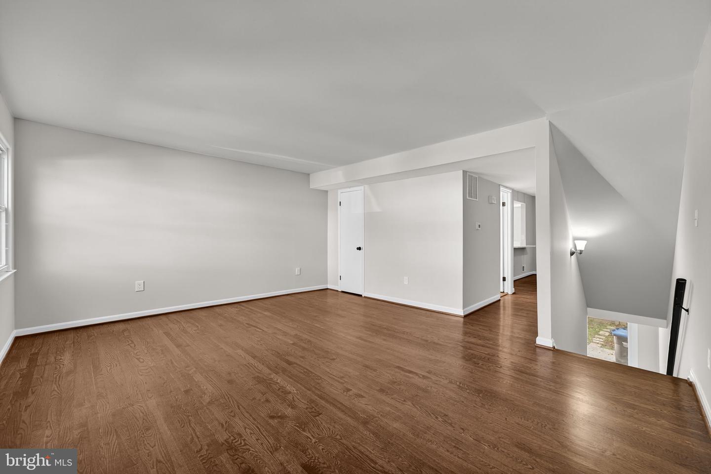 14648 BAKERSFIELD ST, WOODBRIDGE, Virginia 22193, 3 Bedrooms Bedrooms, 5 Rooms Rooms,1 BathroomBathrooms,Residential,For sale,14648 BAKERSFIELD ST,VAPW2105478 MLS # VAPW2105478