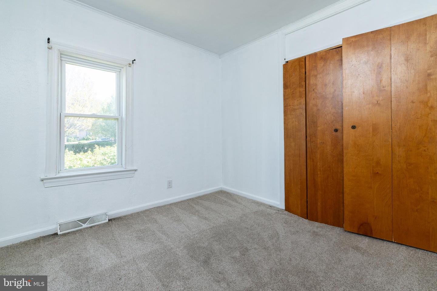 1125 CONWAY ST, WINCHESTER, Virginia 22601, 2 Bedrooms Bedrooms, ,1 BathroomBathrooms,Residential,For sale,1125 CONWAY ST,VAWI2009200 MLS # VAWI2009200