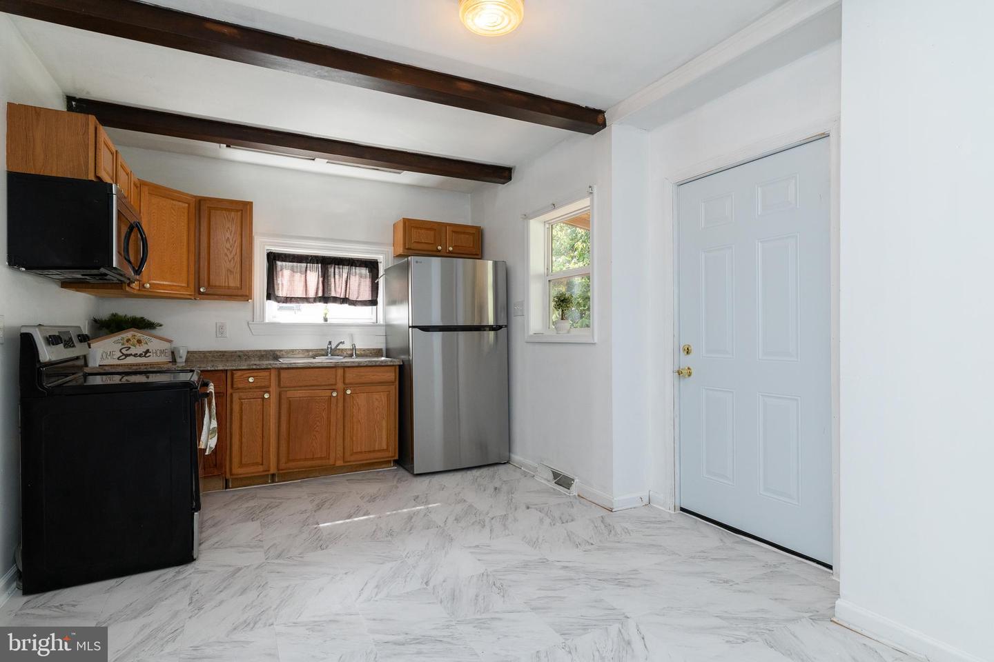 1125 CONWAY ST, WINCHESTER, Virginia 22601, 2 Bedrooms Bedrooms, ,1 BathroomBathrooms,Residential,For sale,1125 CONWAY ST,VAWI2009200 MLS # VAWI2009200