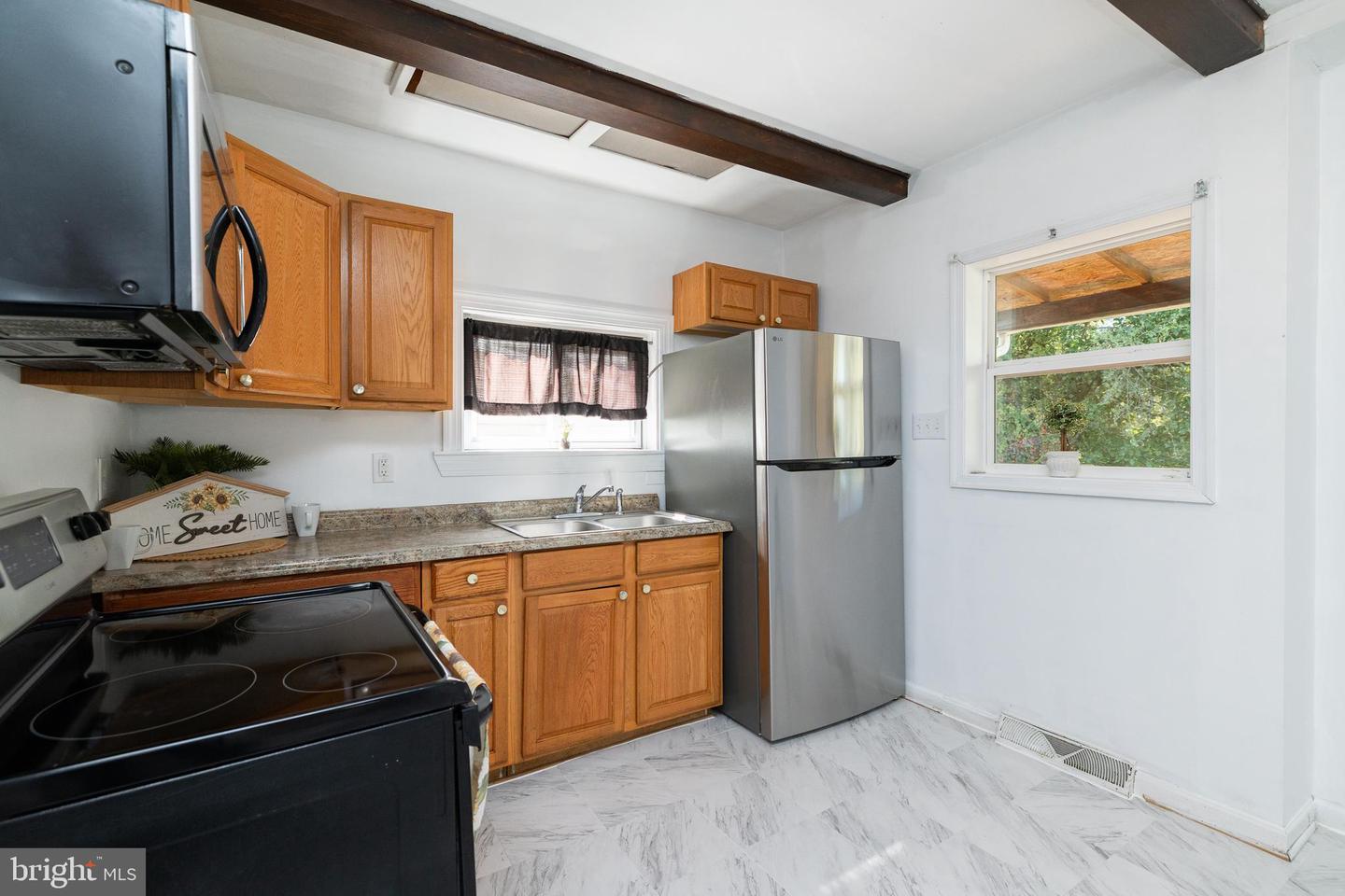 1125 CONWAY ST, WINCHESTER, Virginia 22601, 2 Bedrooms Bedrooms, ,1 BathroomBathrooms,Residential,For sale,1125 CONWAY ST,VAWI2009200 MLS # VAWI2009200