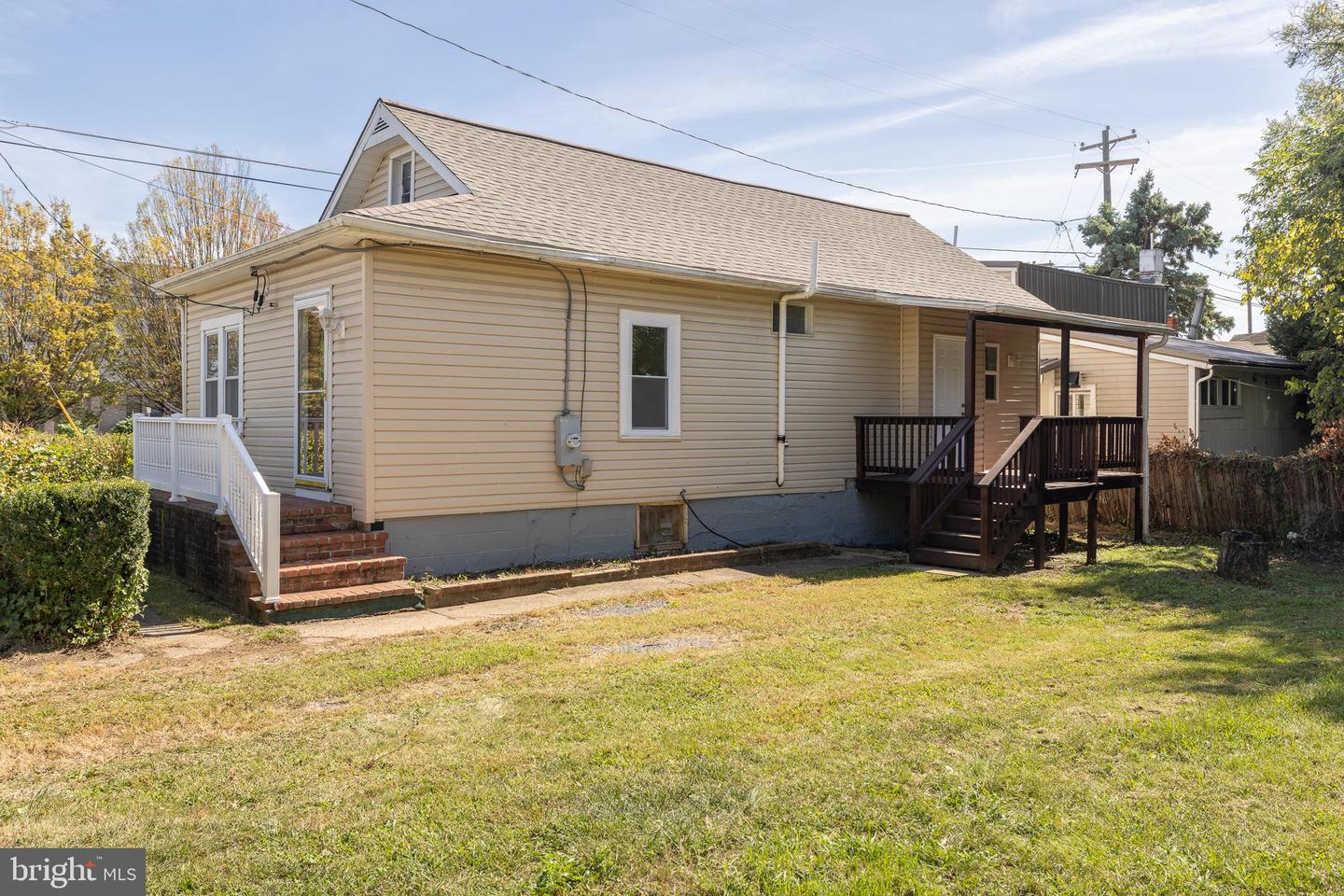 1125 CONWAY ST, WINCHESTER, Virginia 22601, 2 Bedrooms Bedrooms, ,1 BathroomBathrooms,Residential,For sale,1125 CONWAY ST,VAWI2009200 MLS # VAWI2009200