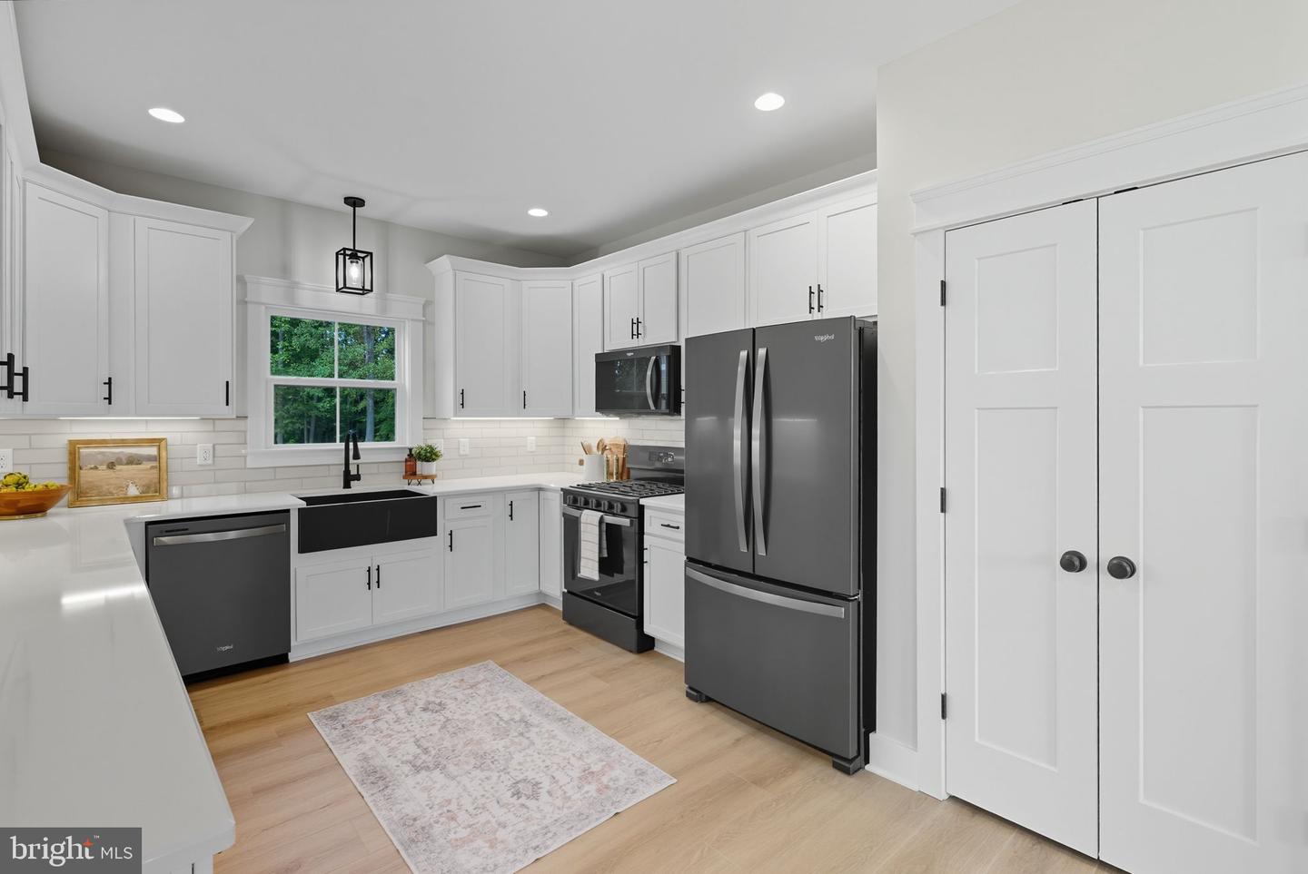 195 PROMISE LN, BUMPASS, Virginia 23024, 5 Bedrooms Bedrooms, 12 Rooms Rooms,4 BathroomsBathrooms,Residential,For sale,195 PROMISE LN,VALA2008692 MLS # VALA2008692
