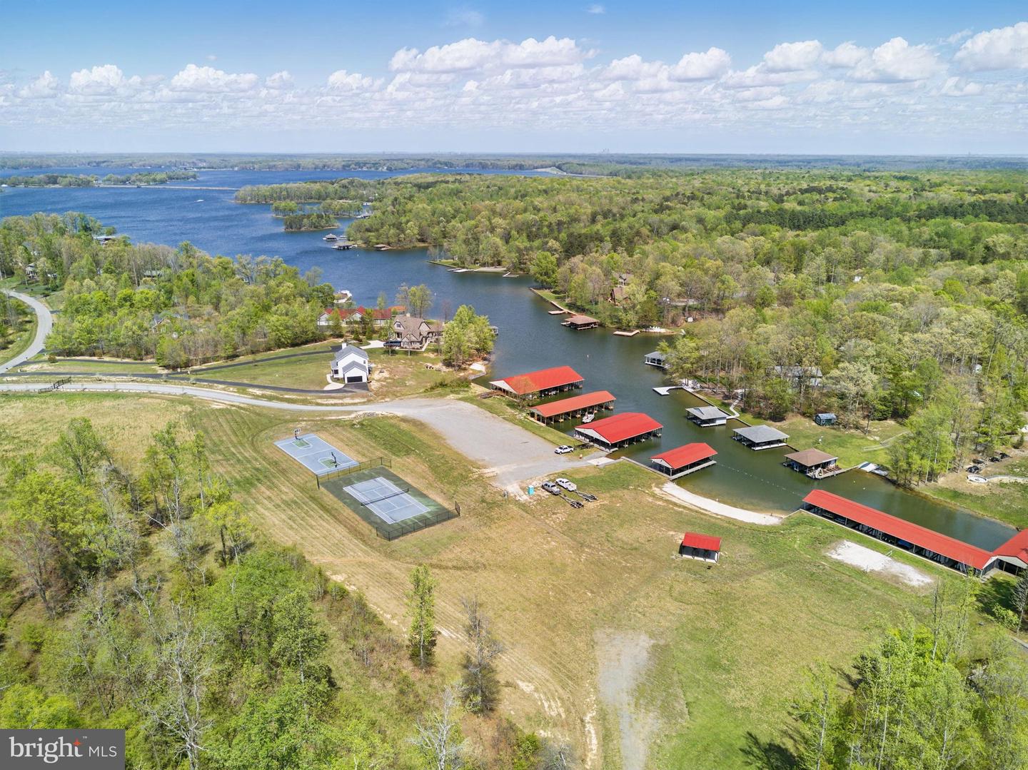 195 PROMISE LN, BUMPASS, Virginia 23024, 5 Bedrooms Bedrooms, 12 Rooms Rooms,4 BathroomsBathrooms,Residential,For sale,195 PROMISE LN,VALA2008692 MLS # VALA2008692