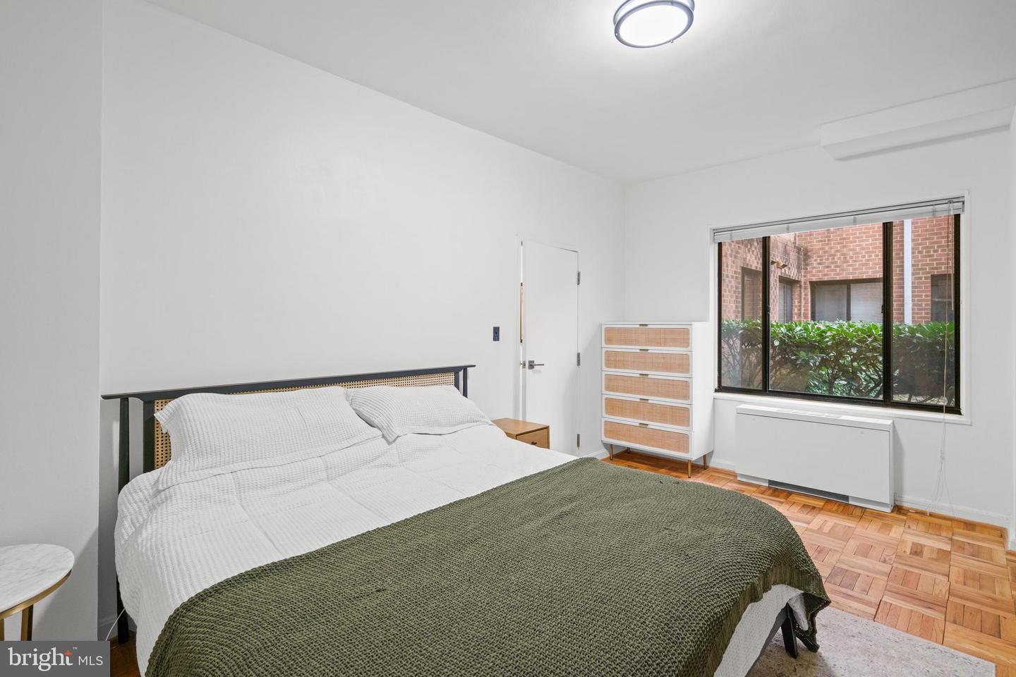 5112 MACARTHUR BLVD NW #2, WASHINGTON, District Of Columbia 20016, 1 Bedroom Bedrooms, ,1 BathroomBathrooms,Residential,For sale,5112 MACARTHUR BLVD NW #2,DCDC2225808 MLS # DCDC2225808