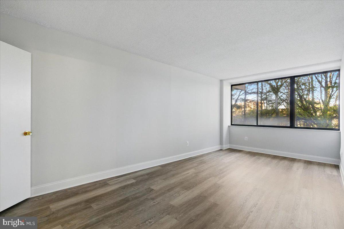 6301 STEVENSON AVE #412, ALEXANDRIA, Virginia 22304, 2 Bedrooms Bedrooms, ,2 BathroomsBathrooms,Residential,For sale,6301 STEVENSON AVE #412,VAAX2050598 MLS # VAAX2050598