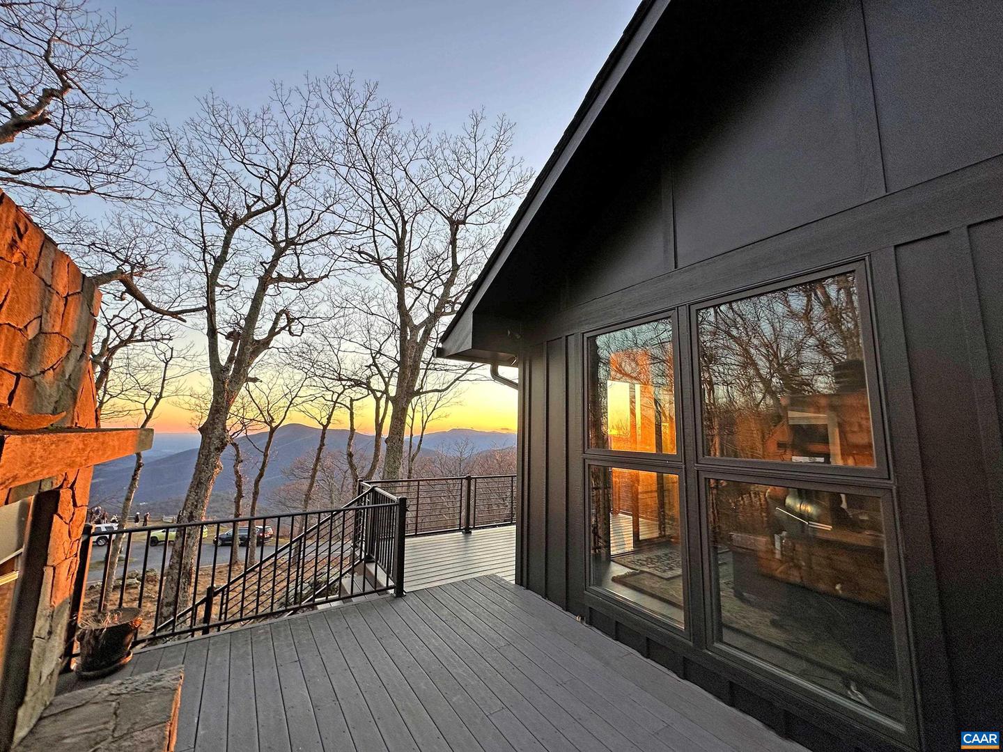 549 DEVILS KNOB LOOP, WINTERGREEN RESORT, Virginia 22967, 3 Bedrooms Bedrooms, ,3 BathroomsBathrooms,Residential,For sale,549 DEVILS KNOB LOOP,669740 MLS # 669740