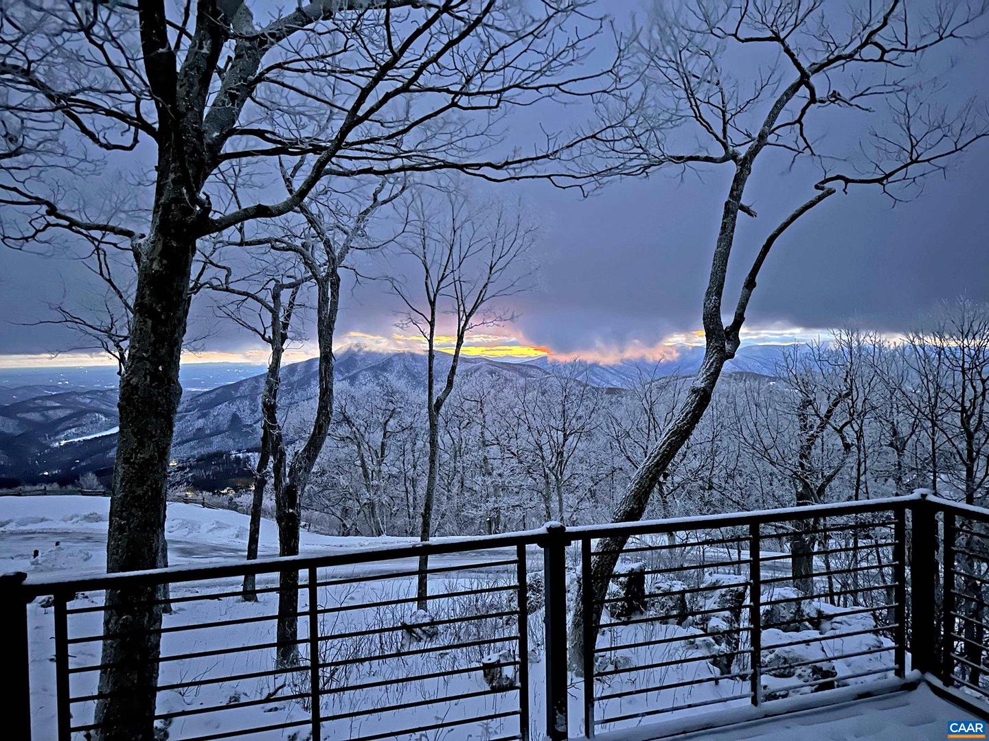549 DEVILS KNOB LOOP, WINTERGREEN RESORT, Virginia 22967, 3 Bedrooms Bedrooms, ,3 BathroomsBathrooms,Residential,For sale,549 DEVILS KNOB LOOP,669740 MLS # 669740