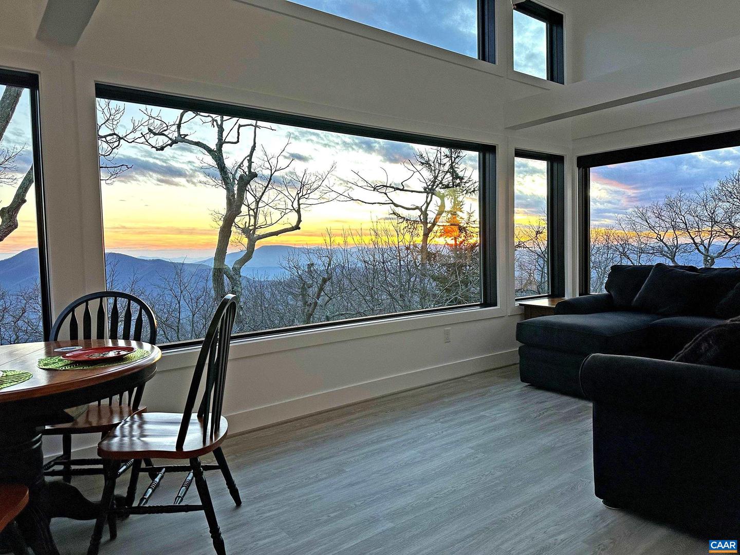 549 DEVILS KNOB LOOP, WINTERGREEN RESORT, Virginia 22967, 3 Bedrooms Bedrooms, ,3 BathroomsBathrooms,Residential,For sale,549 DEVILS KNOB LOOP,669740 MLS # 669740
