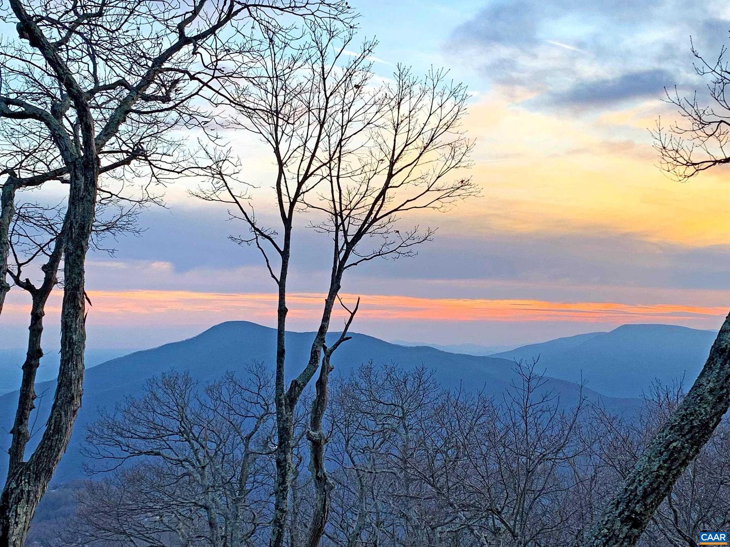 549 DEVILS KNOB LOOP, WINTERGREEN RESORT, Virginia 22967, 3 Bedrooms Bedrooms, ,3 BathroomsBathrooms,Residential,For sale,549 DEVILS KNOB LOOP,669740 MLS # 669740