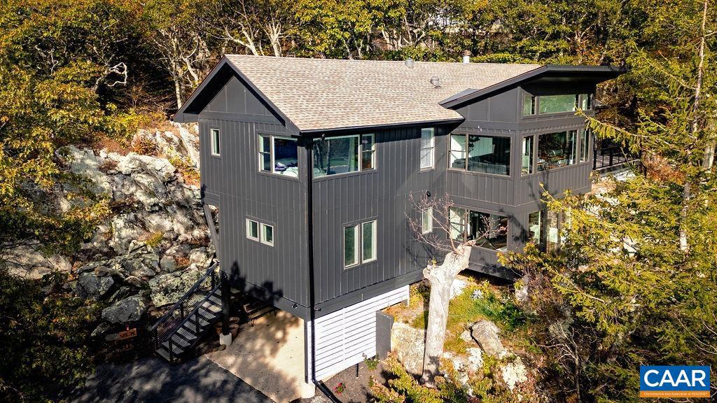 549 DEVILS KNOB LOOP, WINTERGREEN RESORT, Virginia 22967, 3 Bedrooms Bedrooms, ,3 BathroomsBathrooms,Residential,For sale,549 DEVILS KNOB LOOP,669740 MLS # 669740