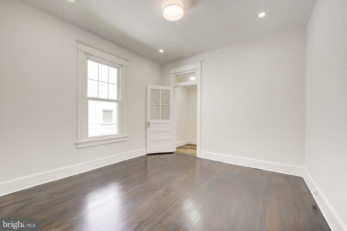 3214 5TH ST SE, WASHINGTON, District Of Columbia 20032, 6 Bedrooms Bedrooms, ,3 BathroomsBathrooms,Residential,For sale,3214 5TH ST SE,DCDC2215404 MLS # DCDC2215404
